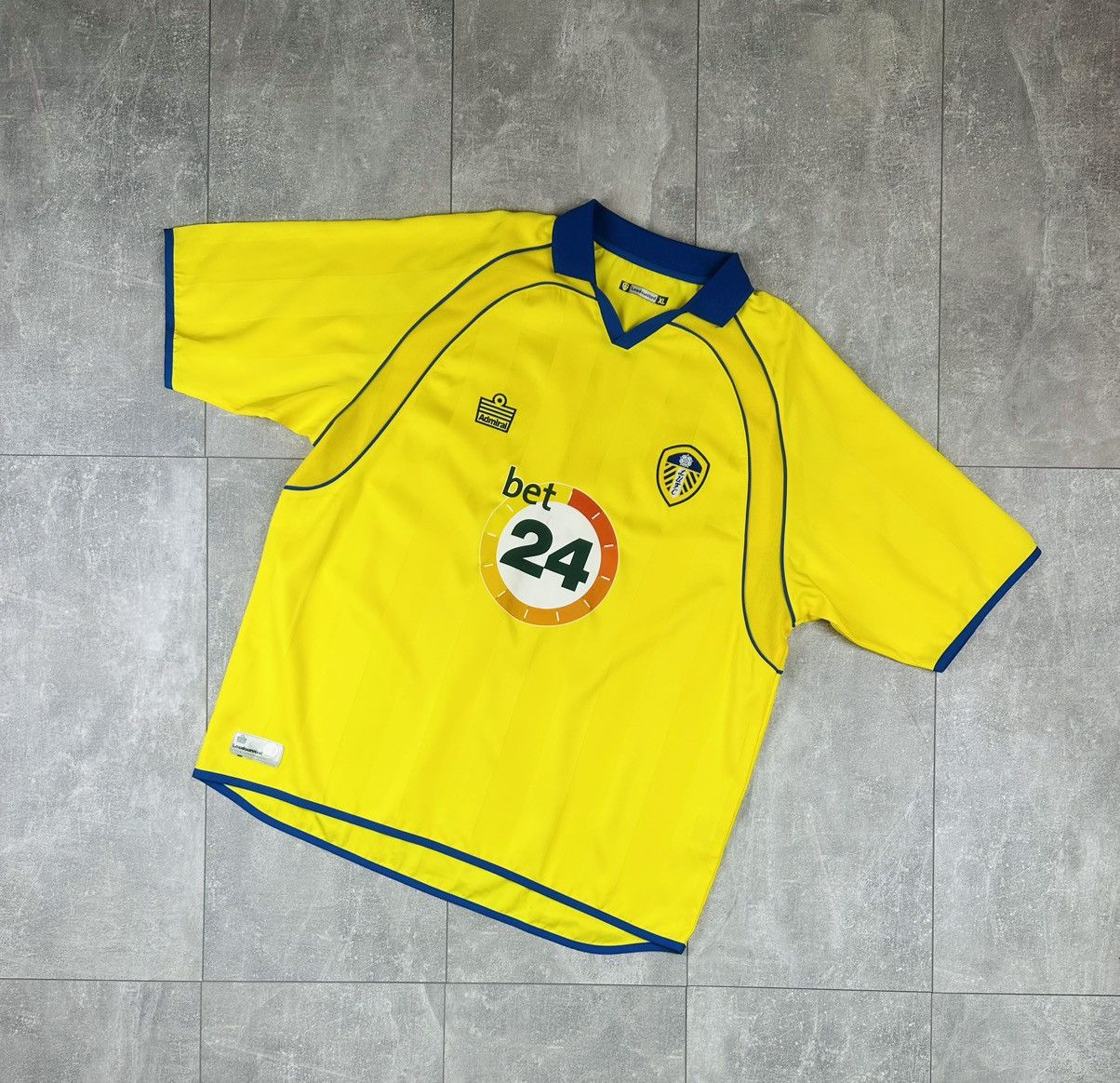 Other Admiral Leeds United 2006/07 Away Soccer Football Jersey Size US XL / EU 56 / 4 - 1 Thumbnail