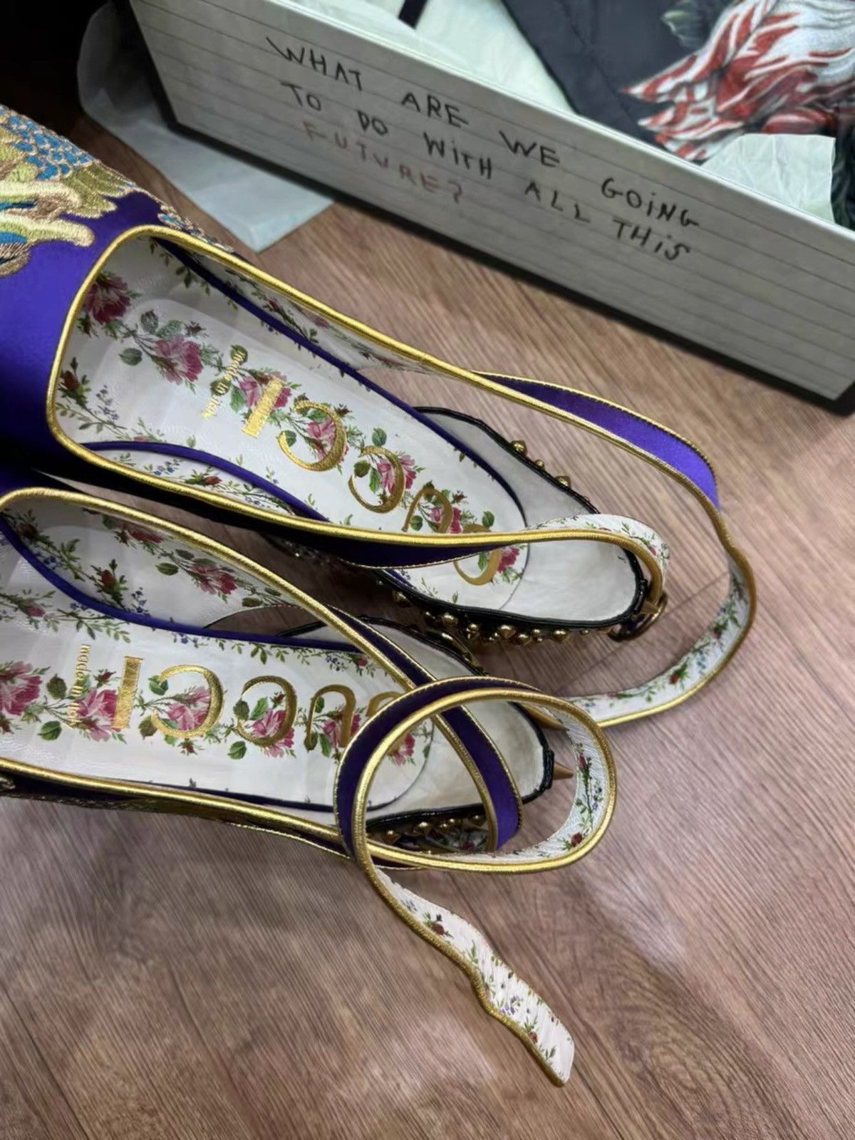 Gucci Rare Gucci Runway Satin Embroidered Dragon Caspar Pumps Size US 7.5 / IT 37.5 - 15 Thumbnail