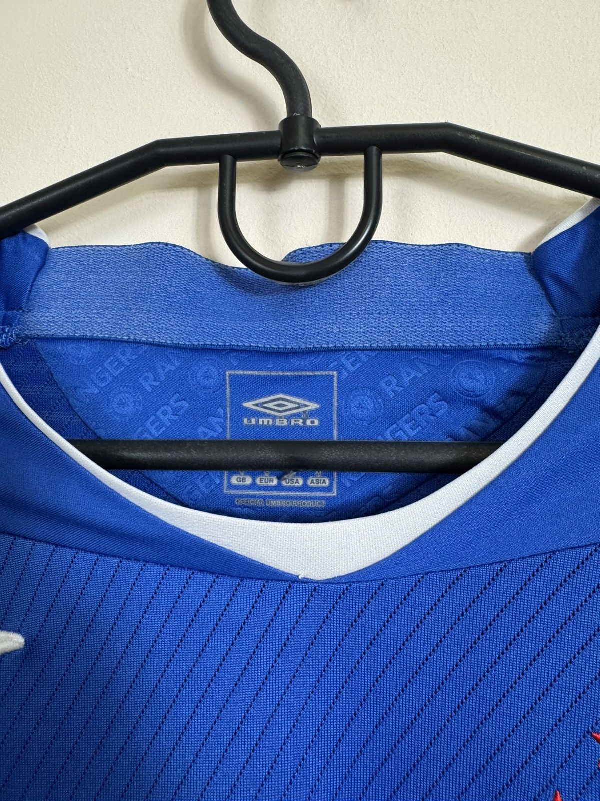 Other GLASGOW RANGERS 2008 2009 HOME FOOTBALL JERSEY UMBRO S MEN Size US S / EU 44-46 / 1 - 9 Thumbnail