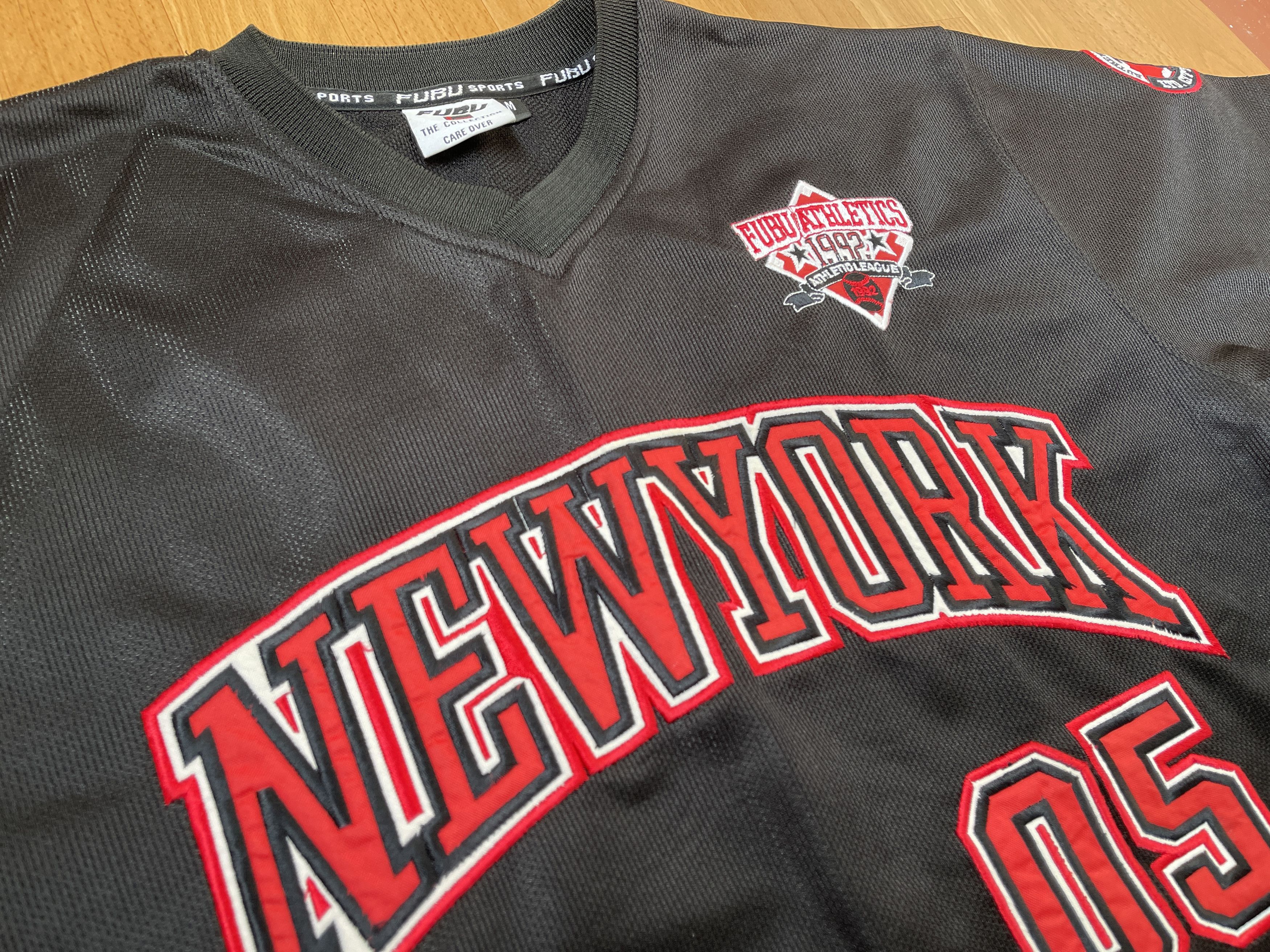 Fubu FUBU jersey, vintage hip hop t-shirt New York, City Series M Size US M / EU 48-50 / 2 - 6 Thumbnail