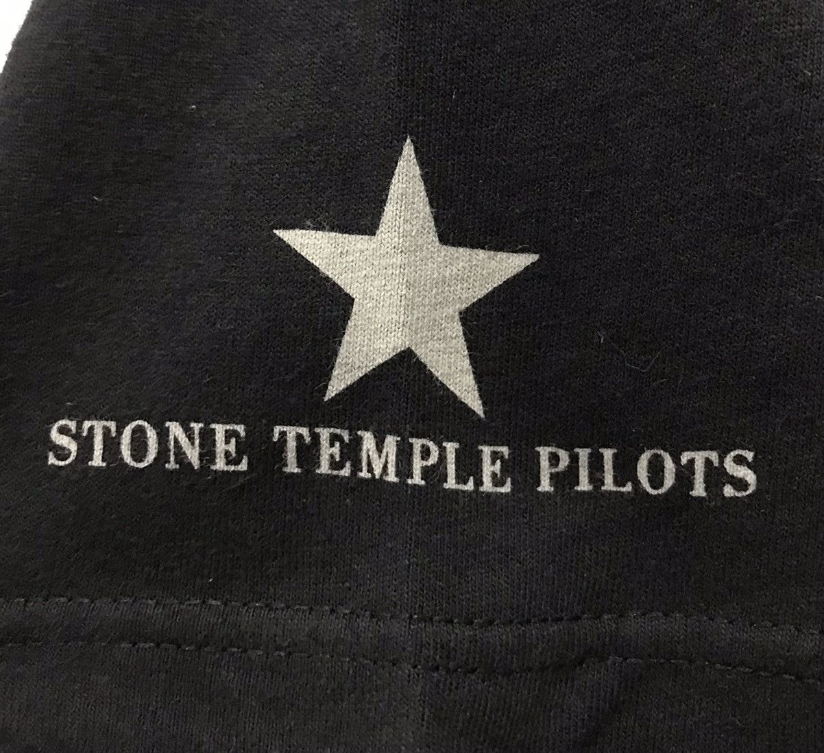 Band Tees × Hanes × Vintage Vintage Hanes Rock Band Stone Temple Pilots Shirt Size US M / EU 48-50 / 2 - 7 Thumbnail