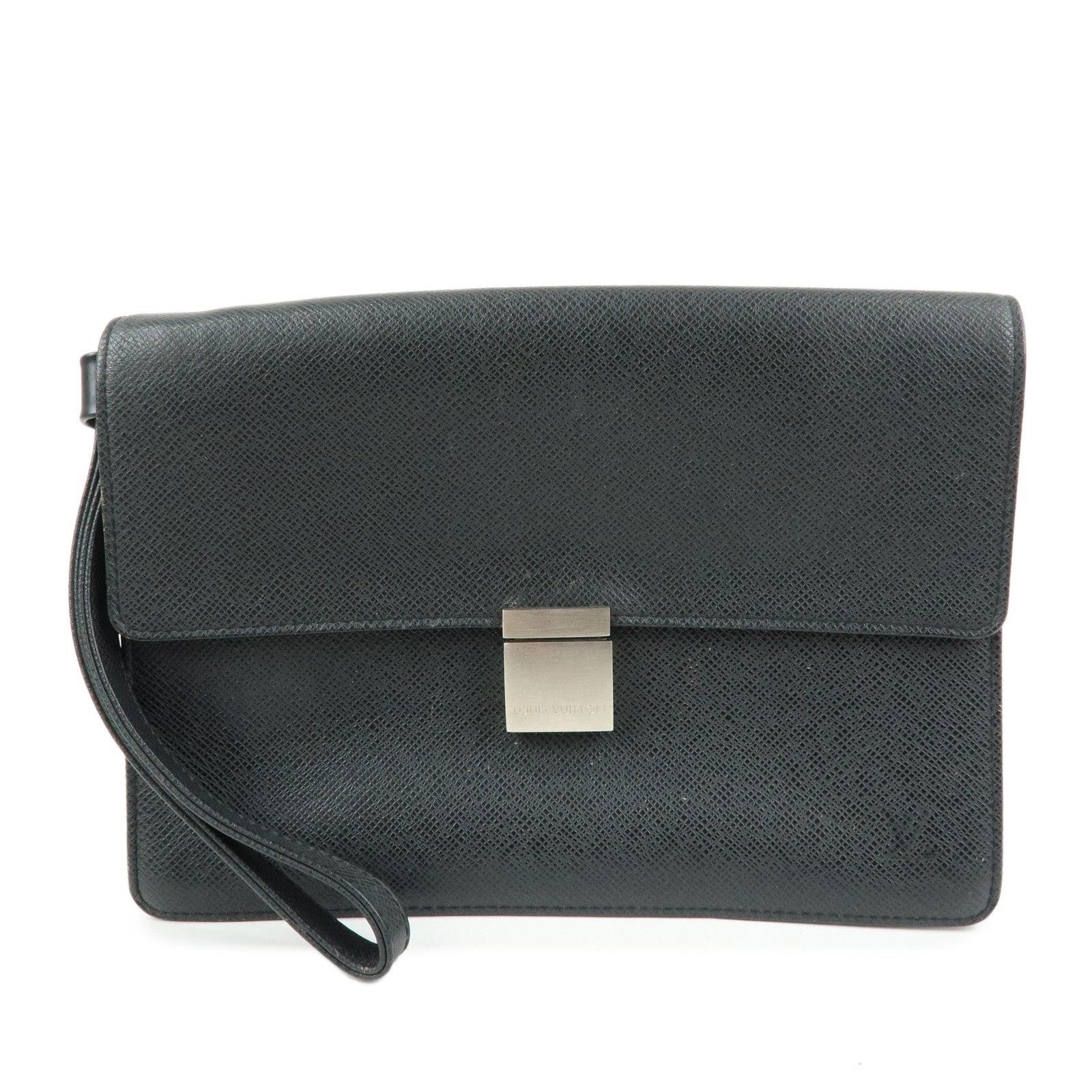 Louis Vuitton Louis Vuitton Taiga Leather Selenga Clutch Black Size ONE SIZE - 1 Thumbnail