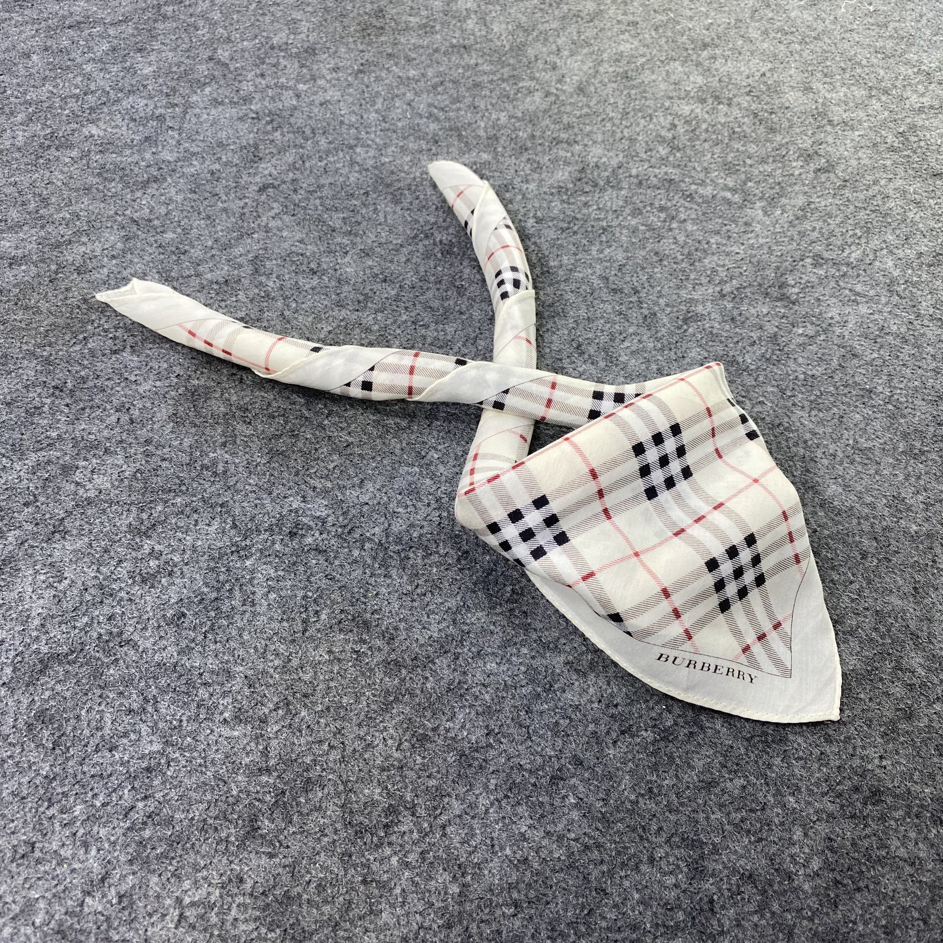 Burberry Handkerchief / Bandana / Neckerchief-B2383