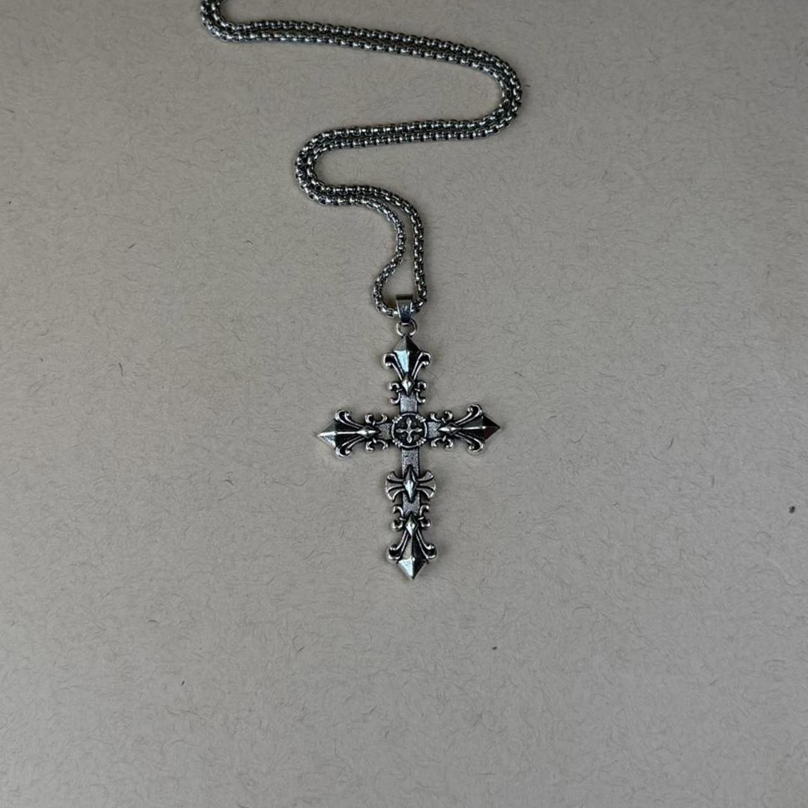 Other Silver cross pendant necklace with a cool design all around Size ONE SIZE - 3 Thumbnail