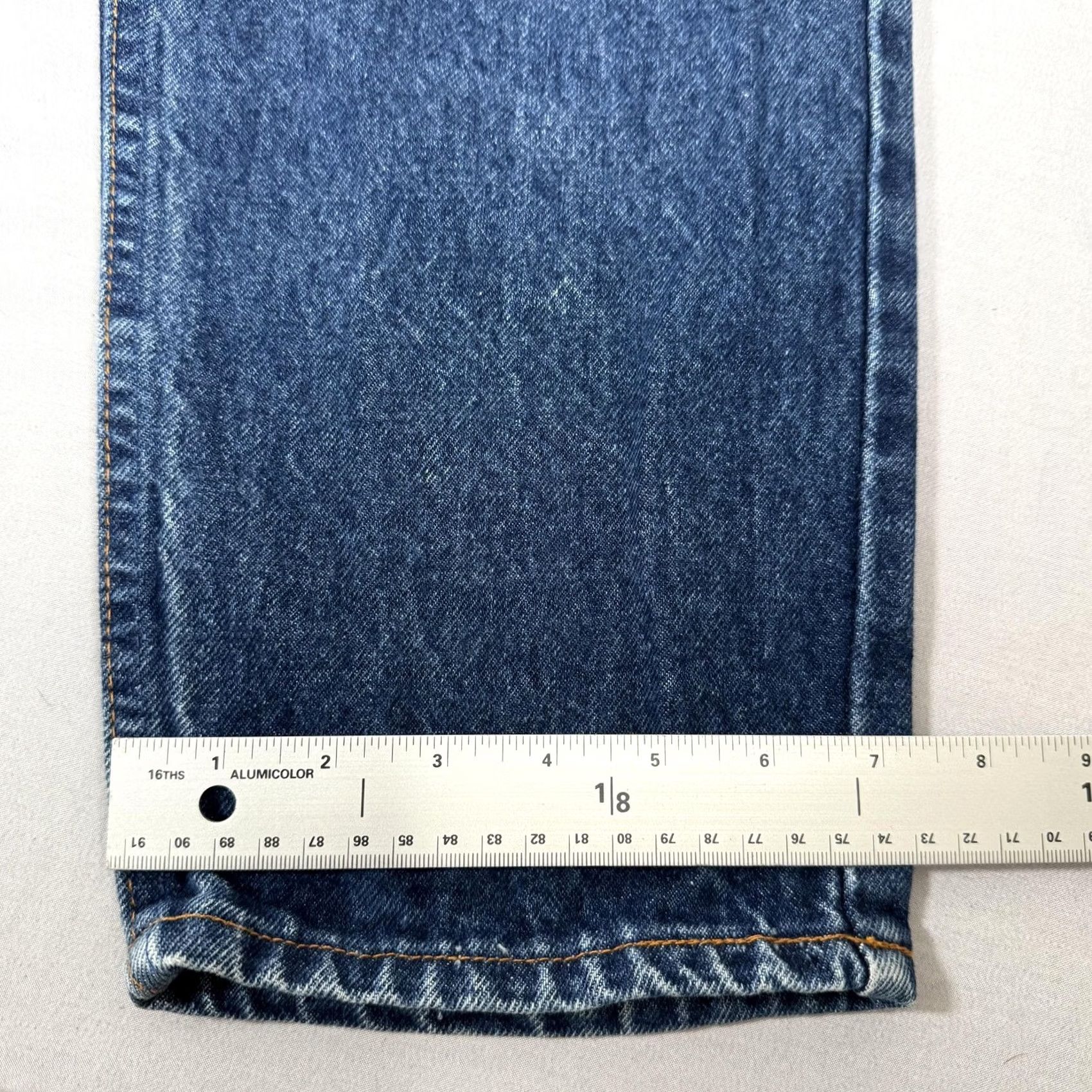 Levi's VINTAGE Levi's Jeans Mens 36x34 Blue 550 Relaxed Tapered Den﻿im Pants Shirt? Size US 36 / EU 52 - 5 Thumbnail