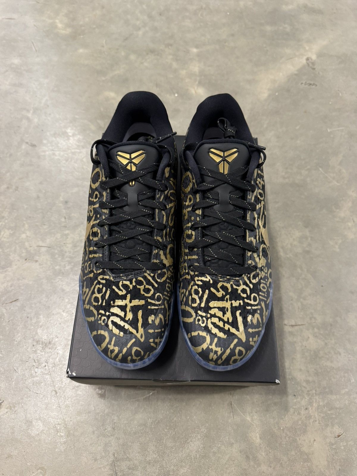 Nike Nike Kobe 11 Protro Mamba Moment Size 11 Size US 11 / EU 44 - 4 Thumbnail
