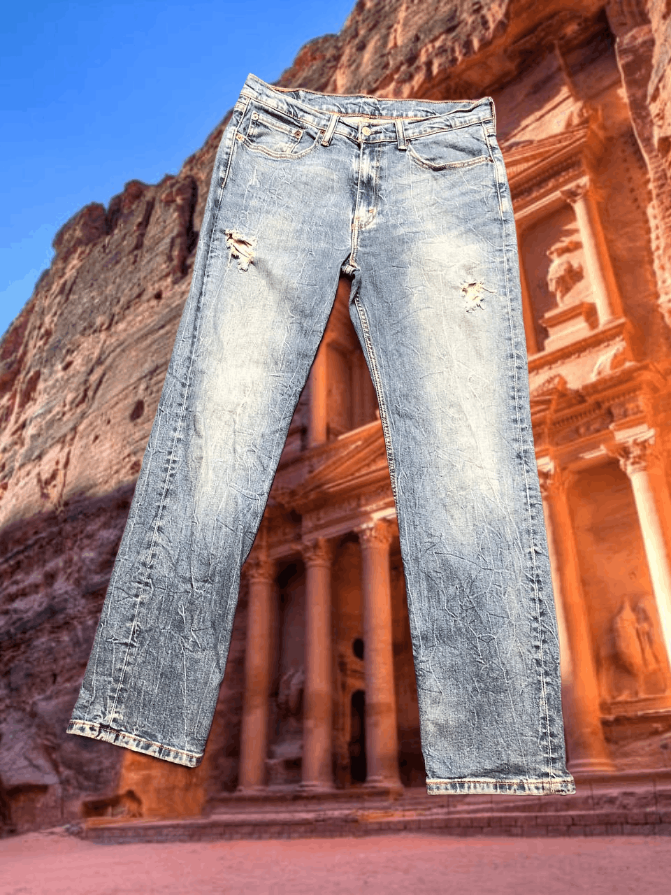 Levi's Vintage Levi's distressed jeans Y2K logo streetwear Size US 34 / EU 50 - 1 Thumbnail