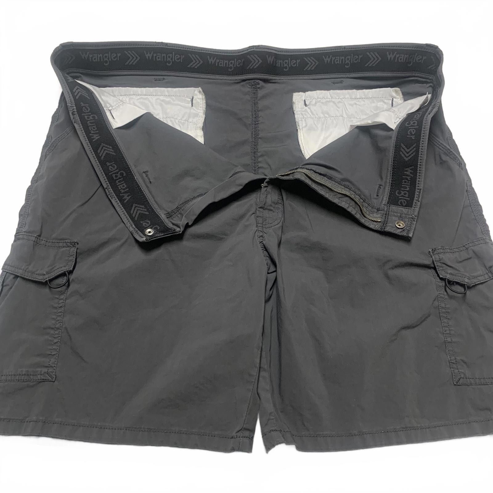 Wrangler Wrangler Men's Sz 48 Gray Cargo Shorts W49 Size US 44 / EU 60 - 3 Thumbnail