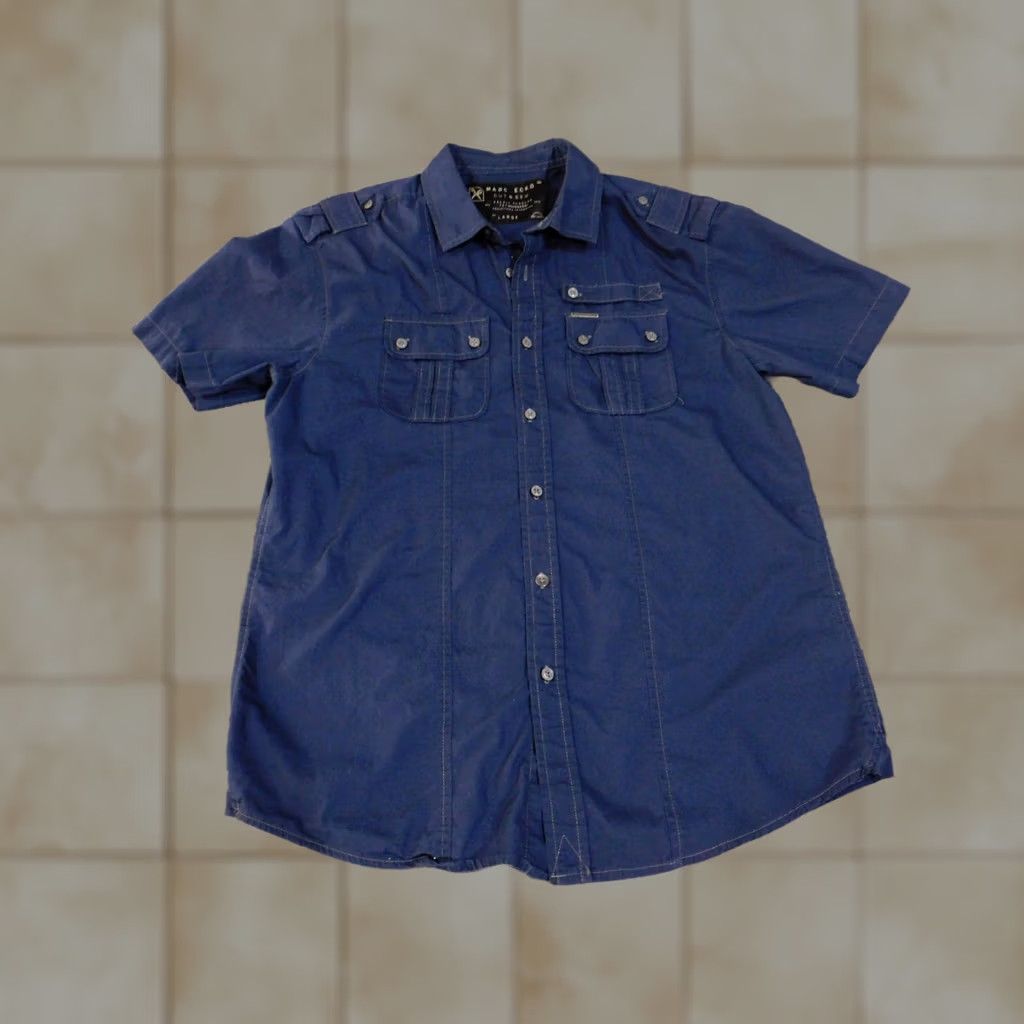 Epaulet Marc Ecko Cut & Sew Shirt Mens Large Navy Short Sleeve Button Epaulet Pockets Size US L / EU 52-54 / 3 - 1 Thumbnail