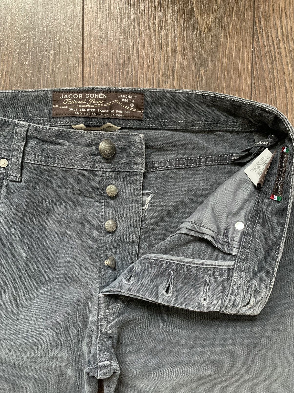 Jacob Cohen Style 688 Luxury Denim Size 33