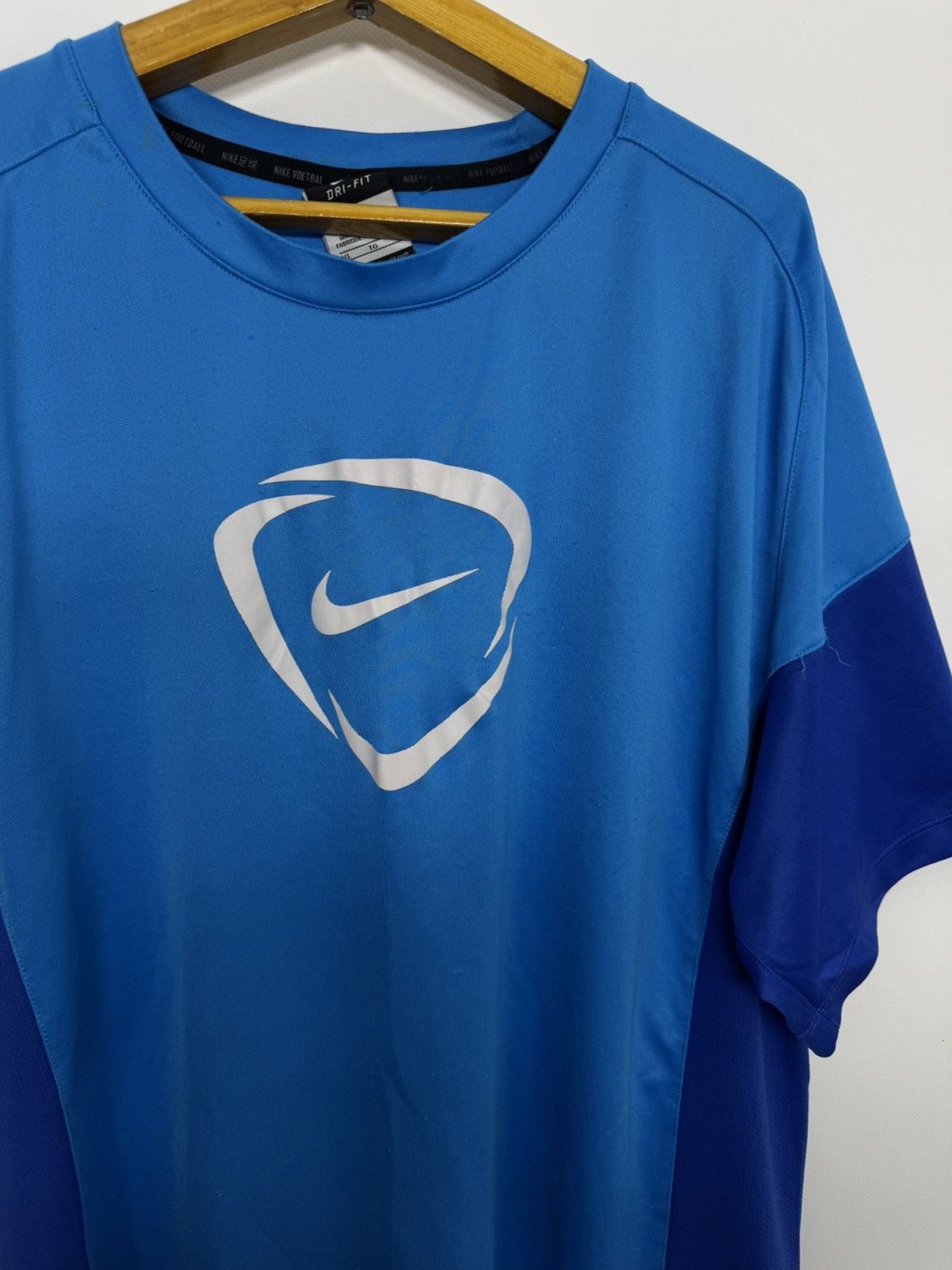 Nike Vintage Nike Y2k t shirt swoosh logo 00’s Size US XL / EU 56 / 4 - 8 Thumbnail