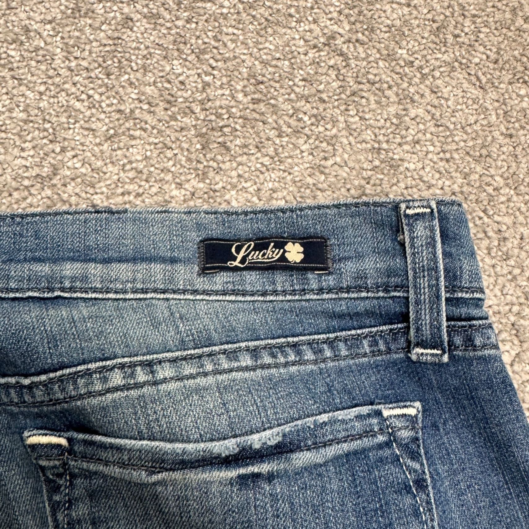 Lucky Brand Lucky Brand Jeans Womens 14 32 Blue Mid Rise Straight Denim 5-Pocket Regular Inseam 29 Inseam City Outdoor Vintage No Size 36" / US 14 / IT 50 - 5 Thumbnail