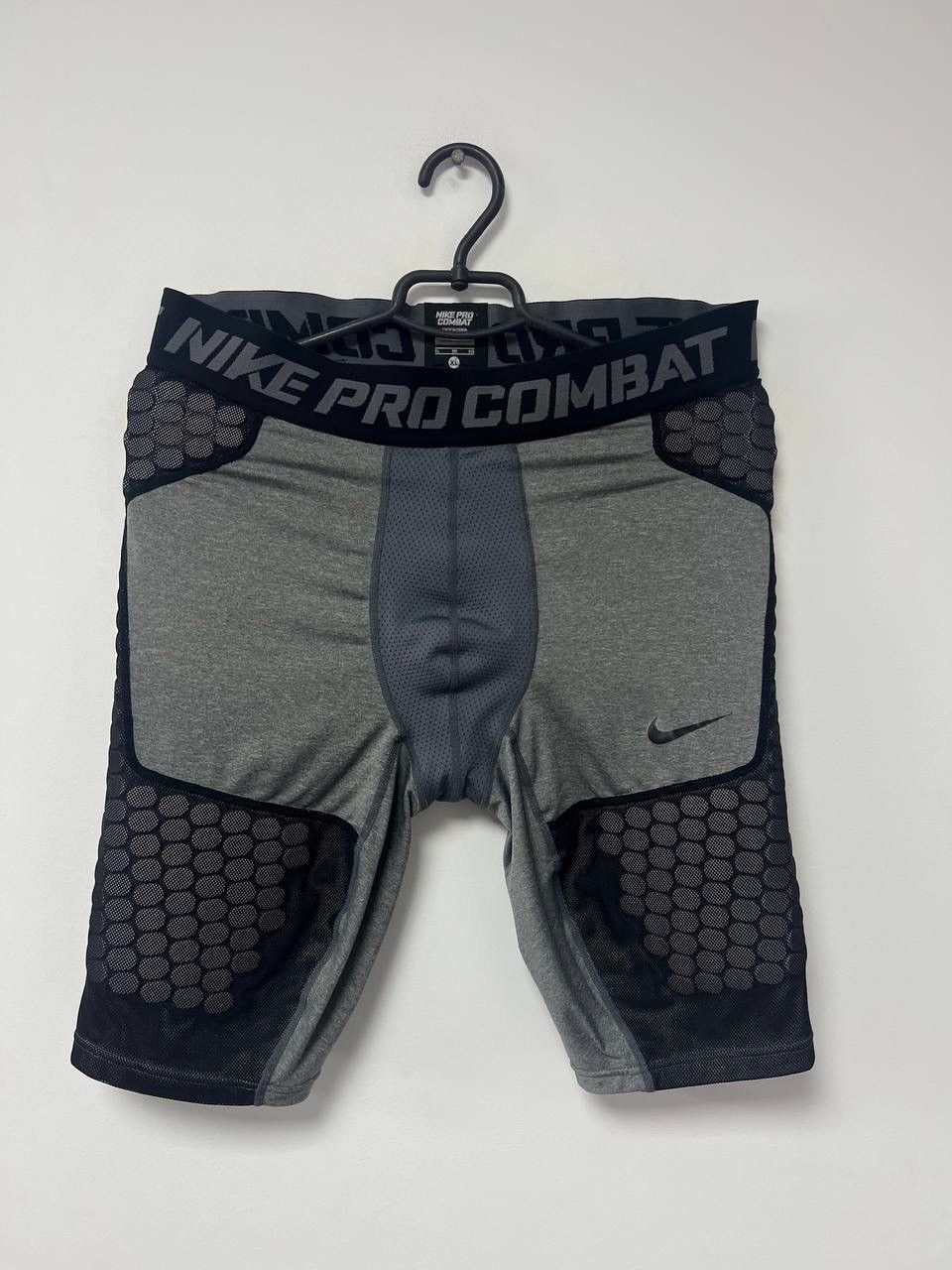 Nike Nike Pro Combat Rugby Shorts NFL Padded Athletic Mens sz XL Size US 44 / EU 60 - 1 Thumbnail