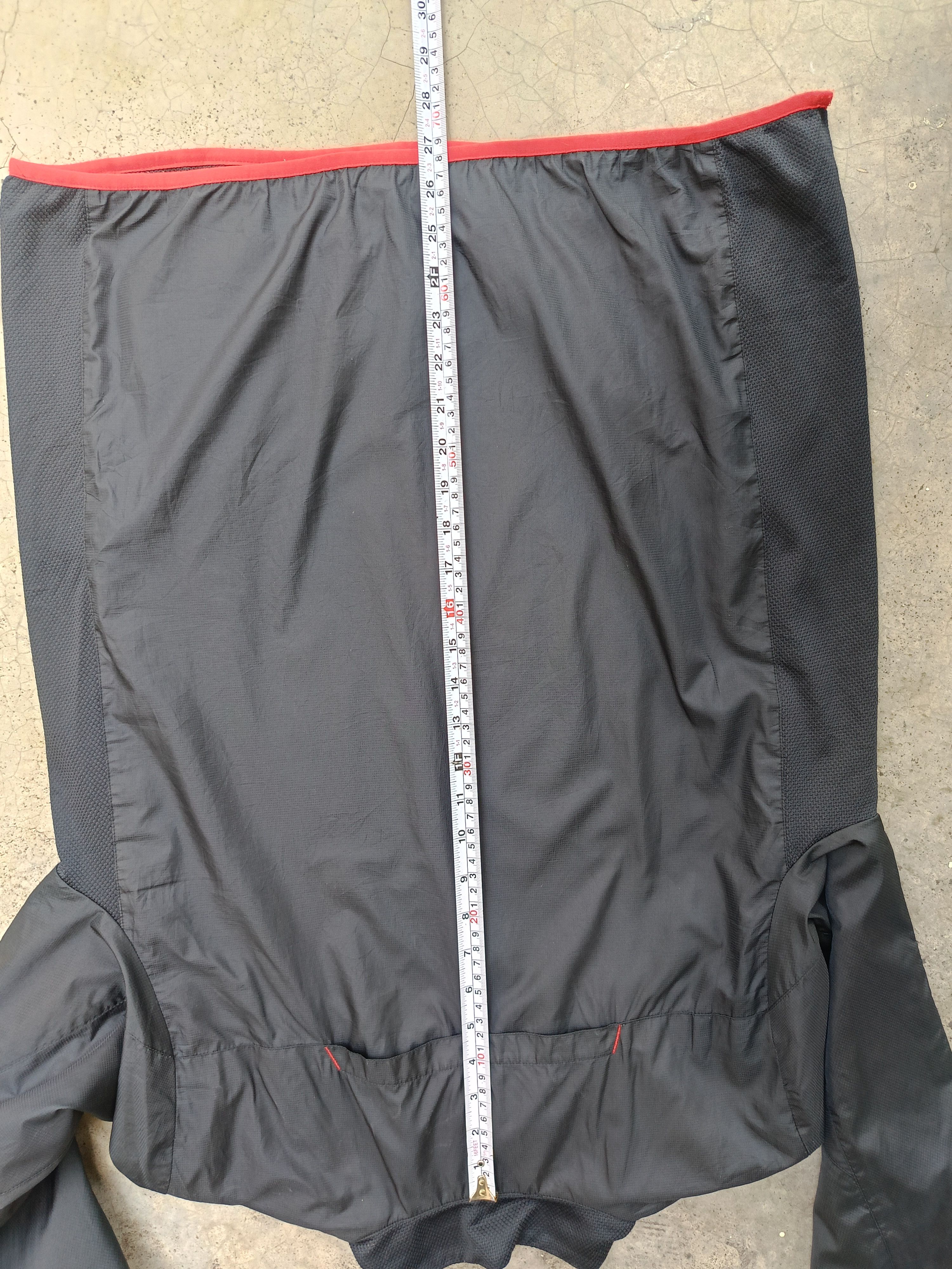 Nike NIKE FOOTBALL MERCURIAL WINDBREAKER TURTLE NECK Size US M / EU 48-50 / 2 - 10 Thumbnail