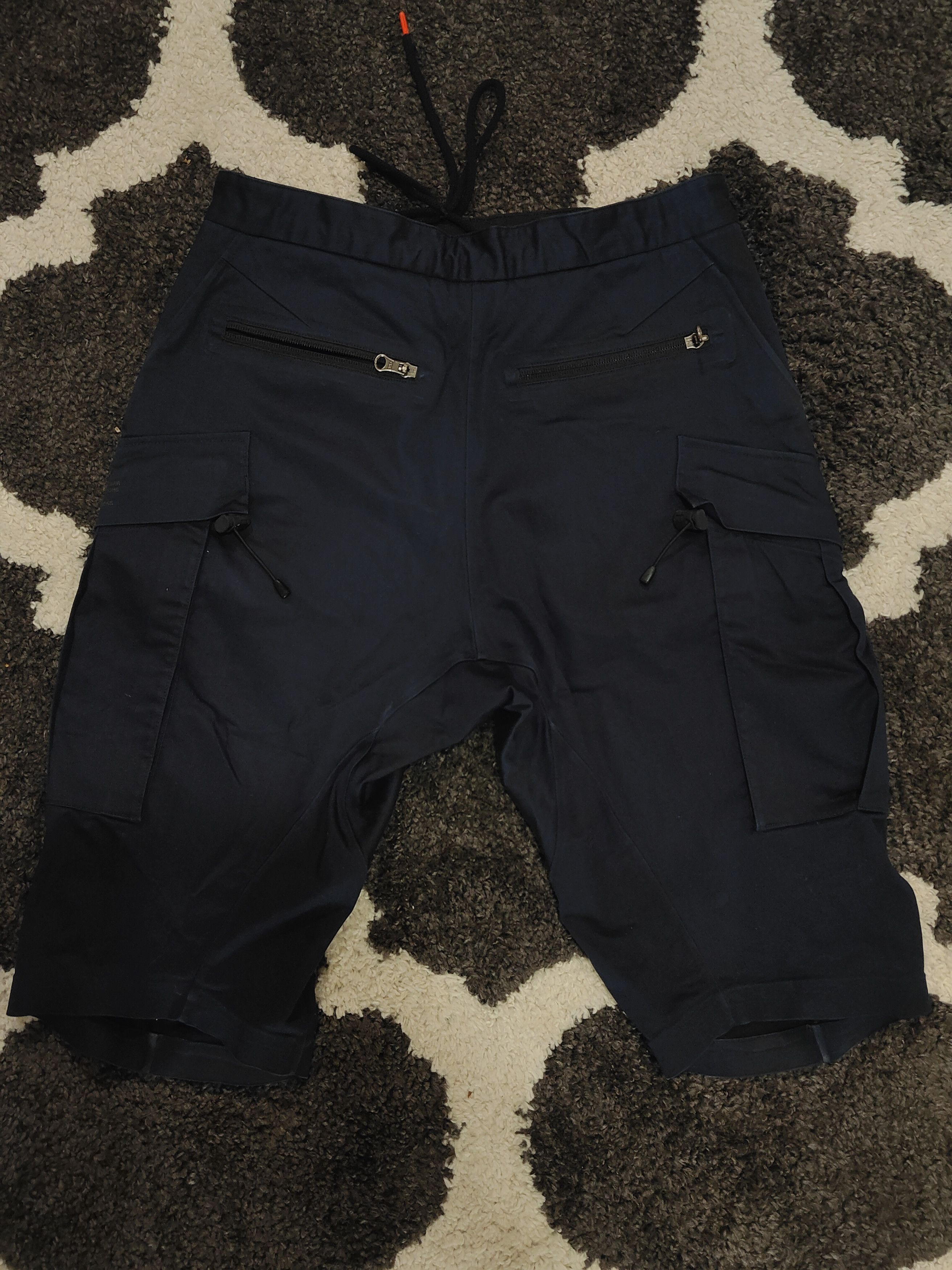 Nike ACG Nike ACG - Errolson Hugh - S/S16 Deploy Cargo Shorts Size US 30 / EU 46 - 2 Thumbnail