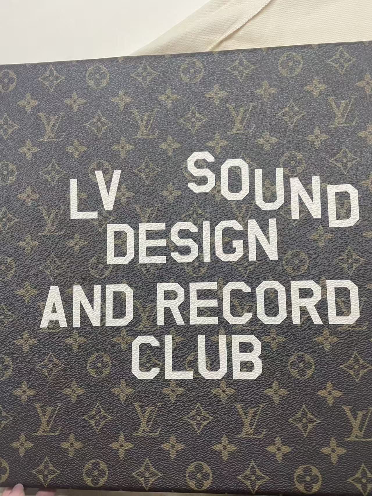 Louis Vuitton Louis Vuitton Monogram Pizza Box Record Case Size ONE SIZE - 8 Thumbnail