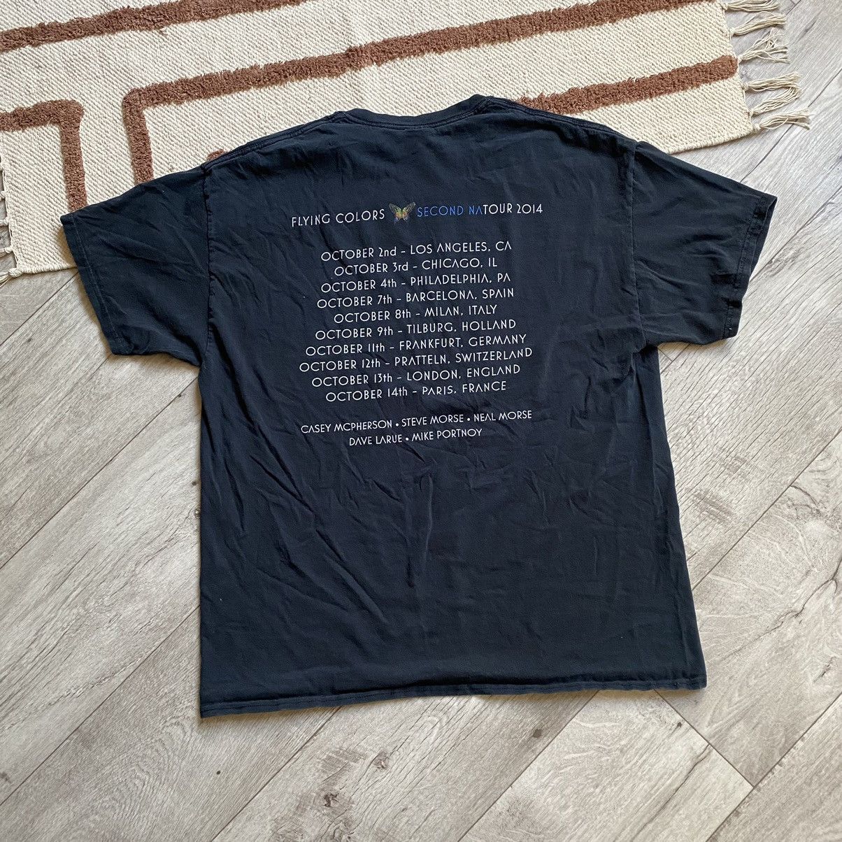 Band Tees FLYING COLORS ROCK BAND SECOND NATURE BUTTERFLY TOUR T SHIRT Size US XL / EU 56 / 4 - 2 Thumbnail
