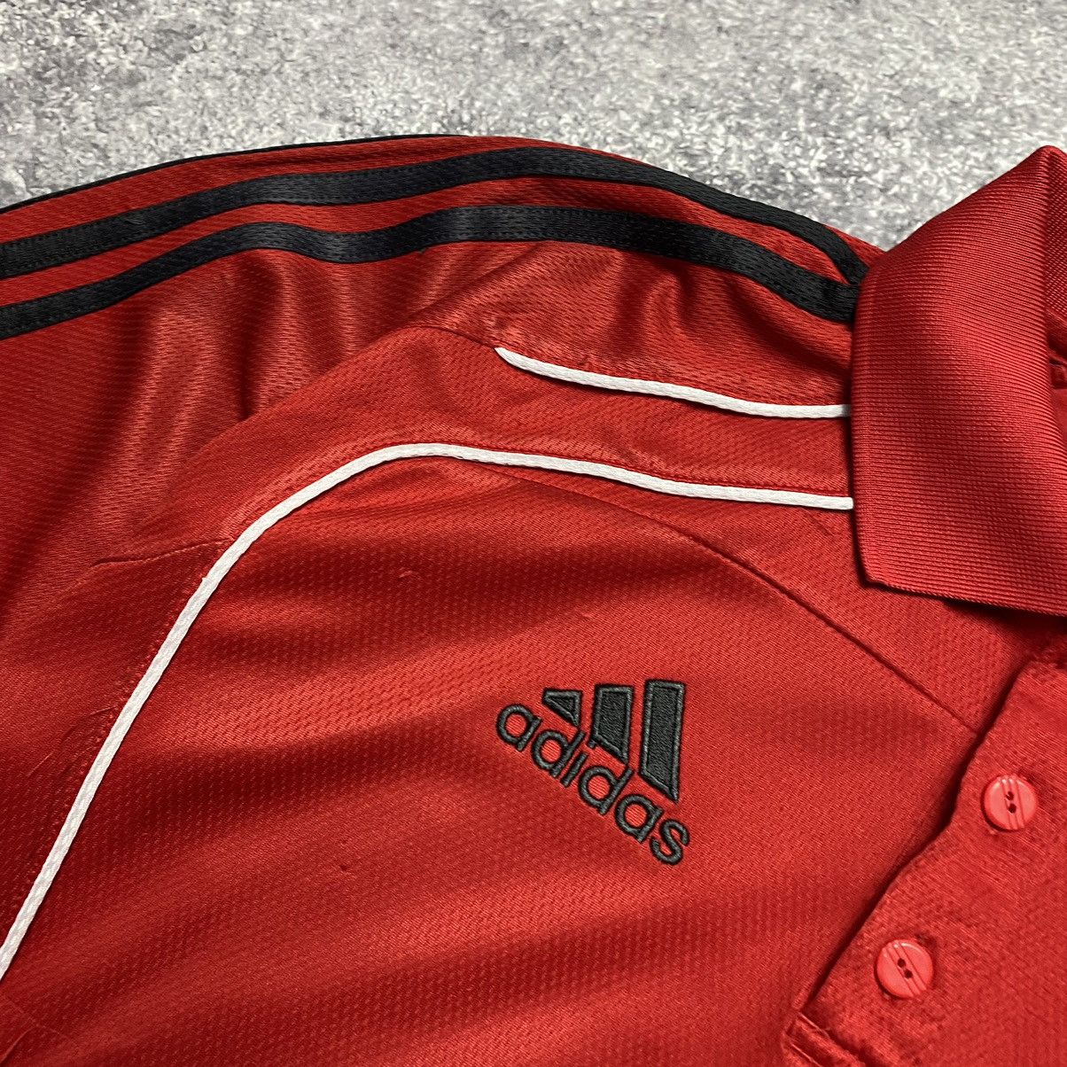 Adidas Vintage Adidas Liverpool 2010 Rare red Team soccer jersey Size US S / EU 44-46 / 1 - 4 Thumbnail