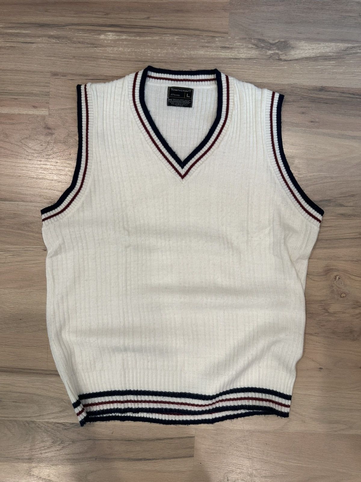 Towncraft Vintage 1970s Towncraft JC Penney White Sweater Vest Large Size US L / EU 52-54 / 3 - 1 Thumbnail