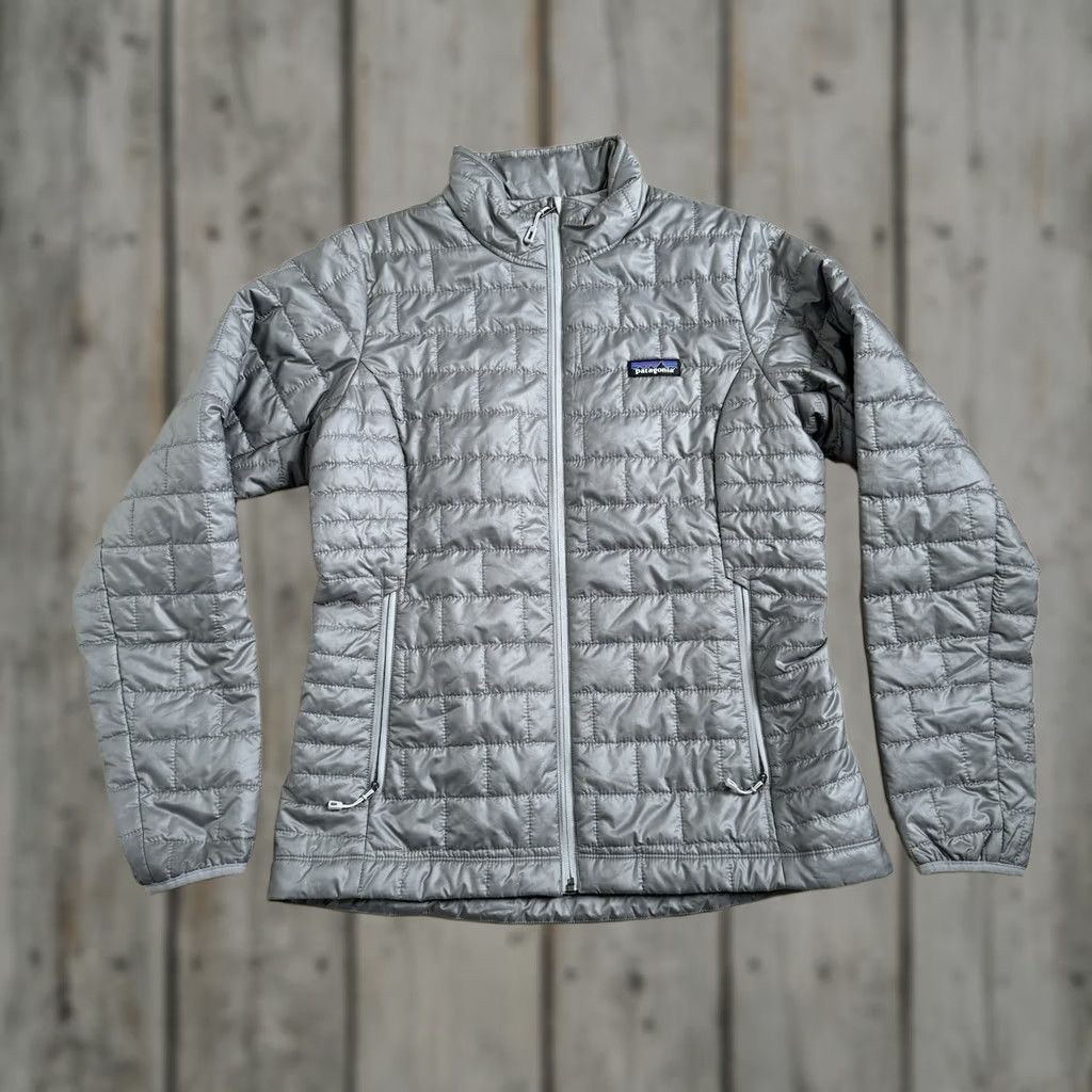 Patagonia Patagonia Nano Puff Jacket Womens M Gray Primaloft Mrs Fletcher HBO Cast Crew Size M / US 6-8 / IT 42-44 - 1 Thumbnail