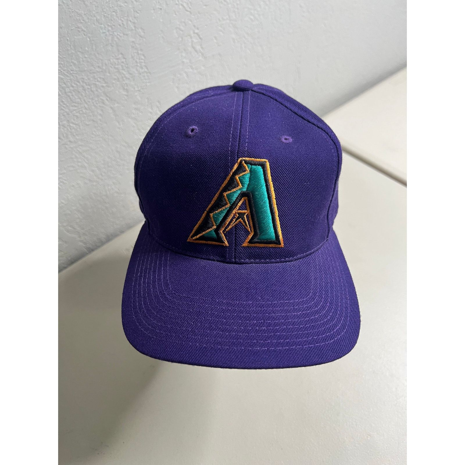 Vintage Vintage Arizona Diamondbacks Purple Strapback Hat 90s wool Size ONE SIZE - 2 Thumbnail