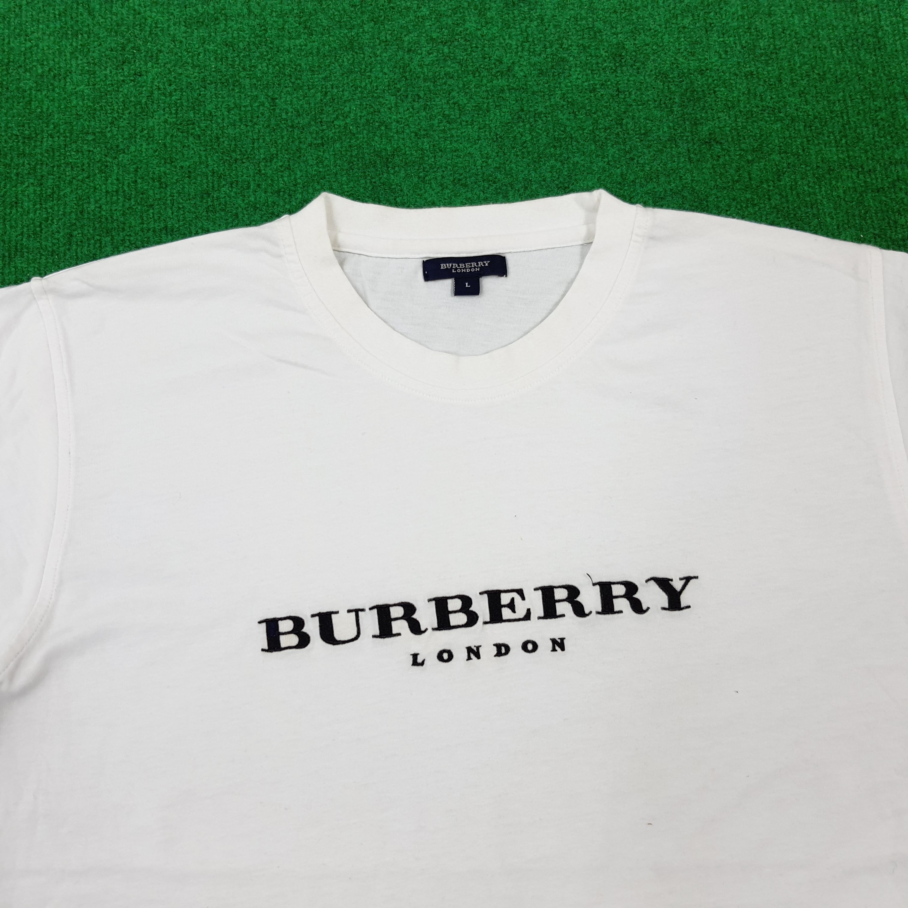 Burberry × Vintage Vintage Burberry London Spell Out Designer Tshirt Size US L / EU 52-54 / 3 - 2 Thumbnail