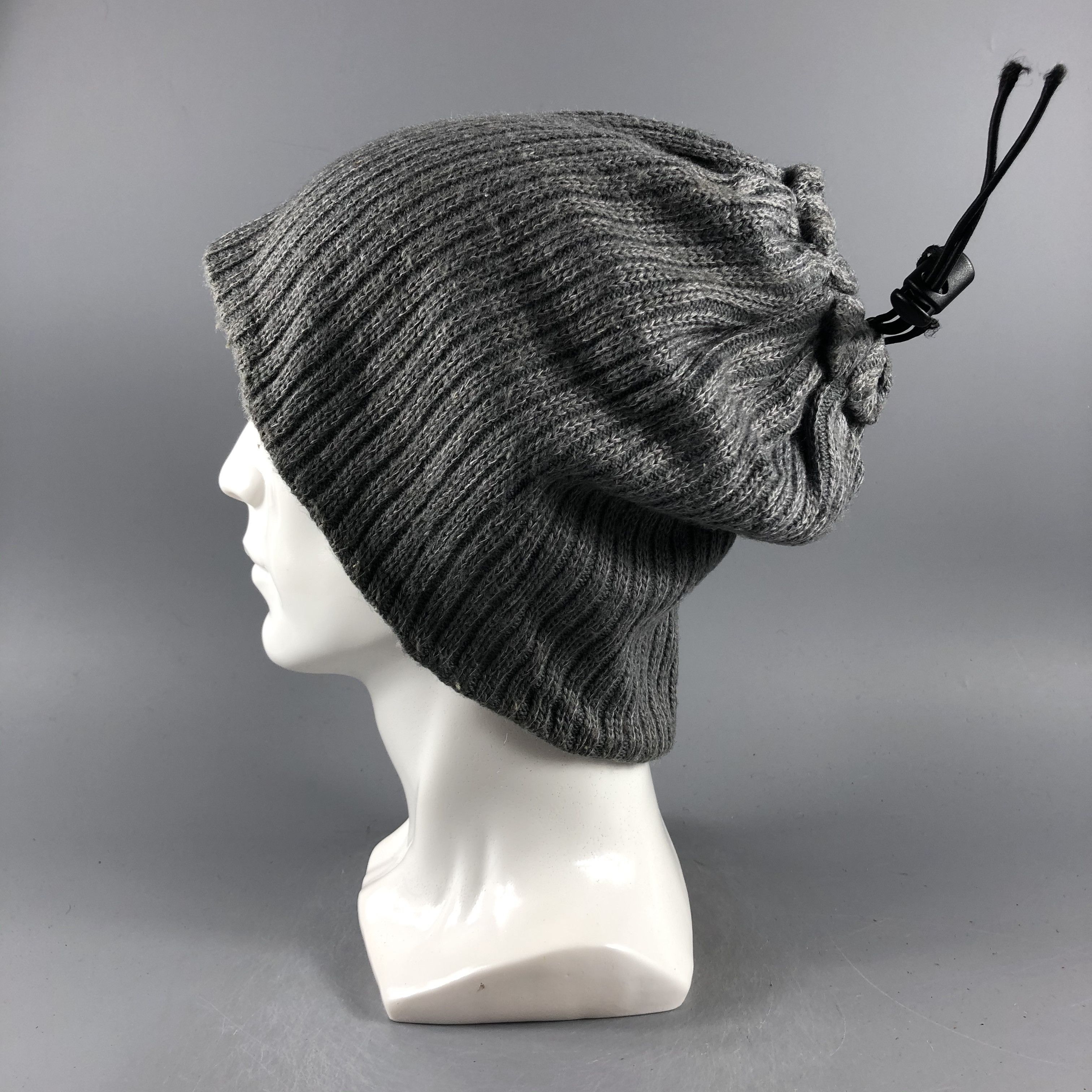 Mizuno × Vintage Mizuno Ponytail Beanie Snow Hat Snow Cap -D374 Size ONE SIZE - 1 Thumbnail