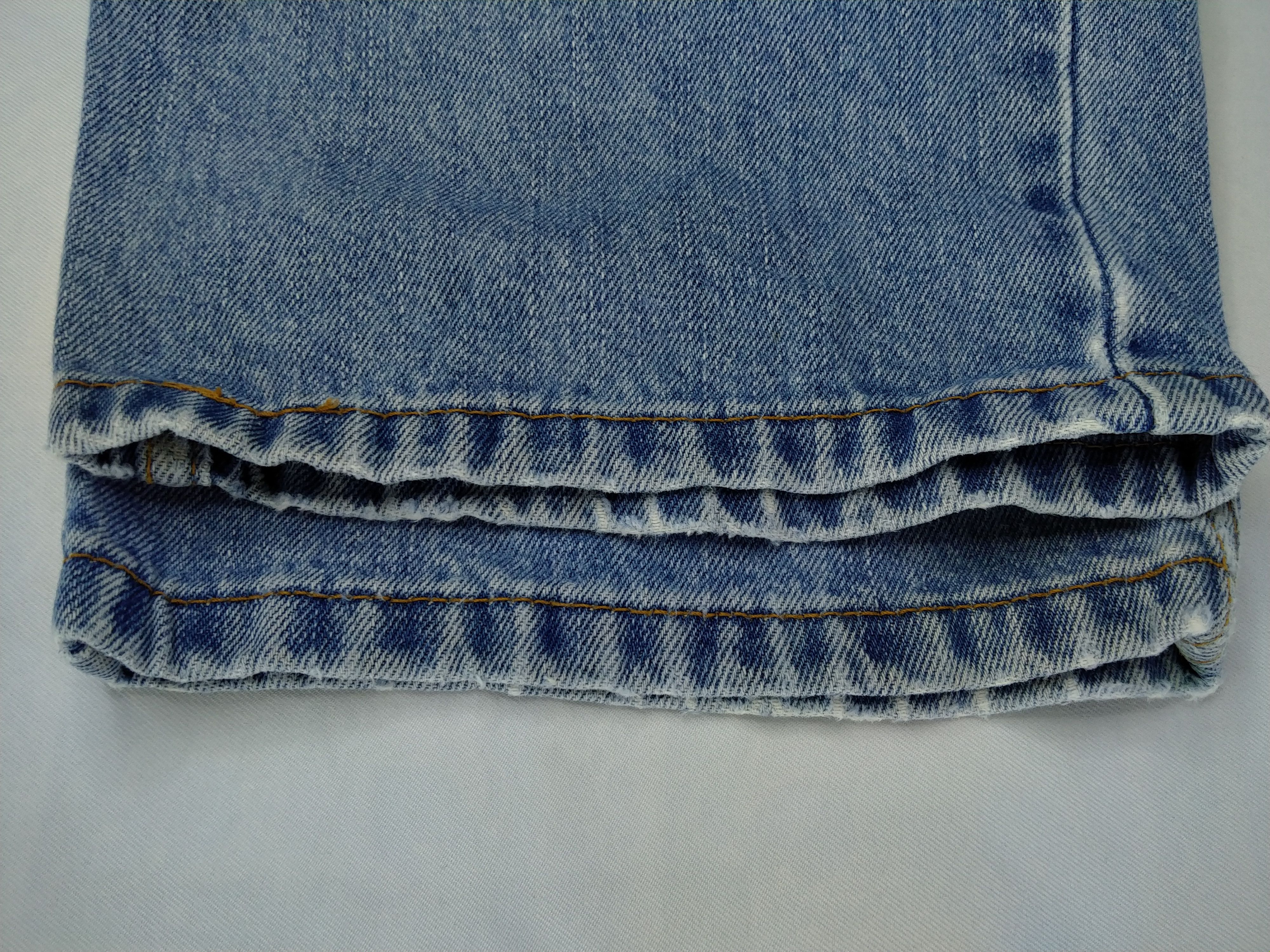 Levi's Light Wash Relaxed Fit Vintage Levi's 550 Denim -JN1040 Size US 40 / EU 56 - 10 Thumbnail