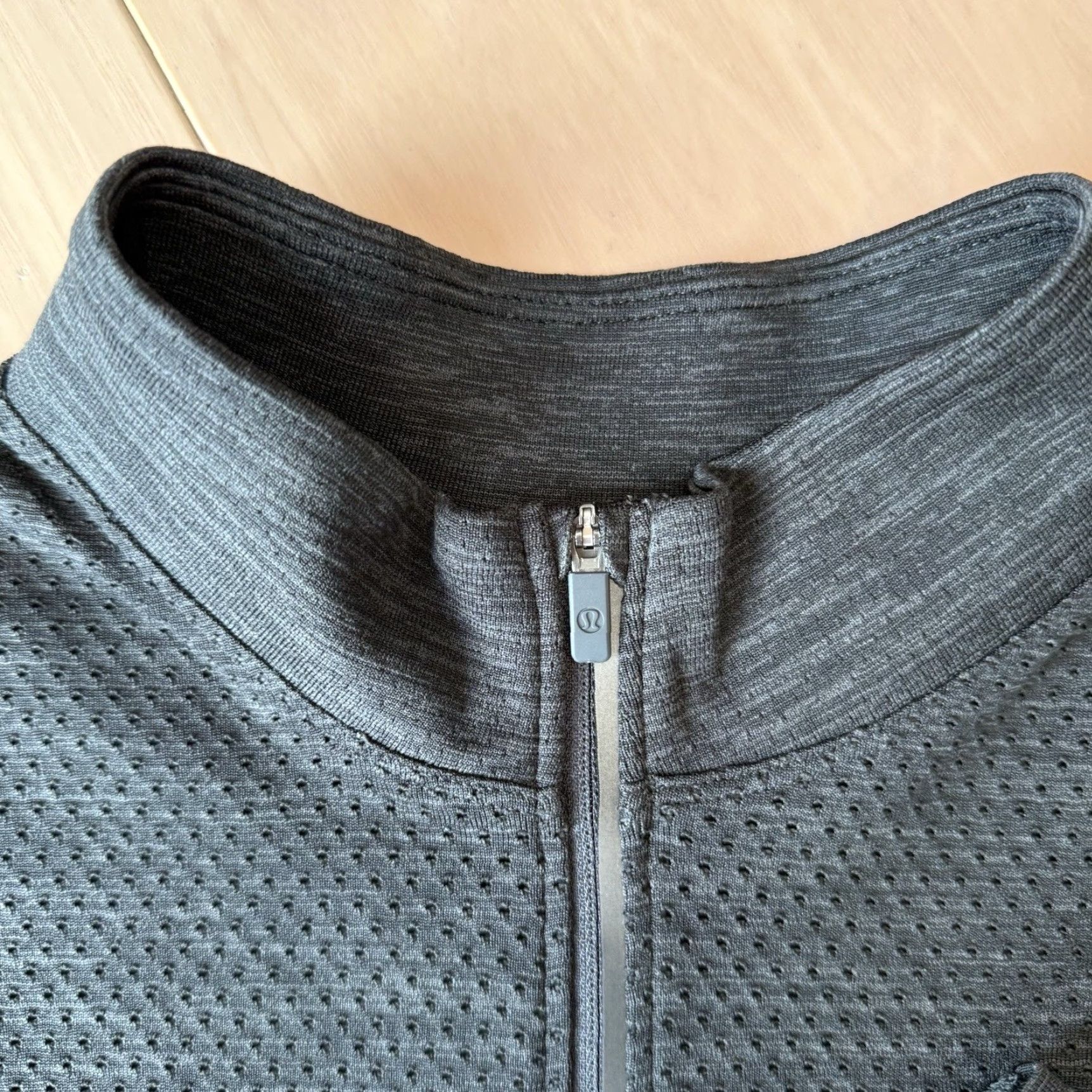Lululemon Lululemon Metal Vent 1/2 Zip Pullover M Black Workout Sportswear Athleisure Jacket Zip Logo Size US M / EU 48-50 / 2 - 6 Thumbnail