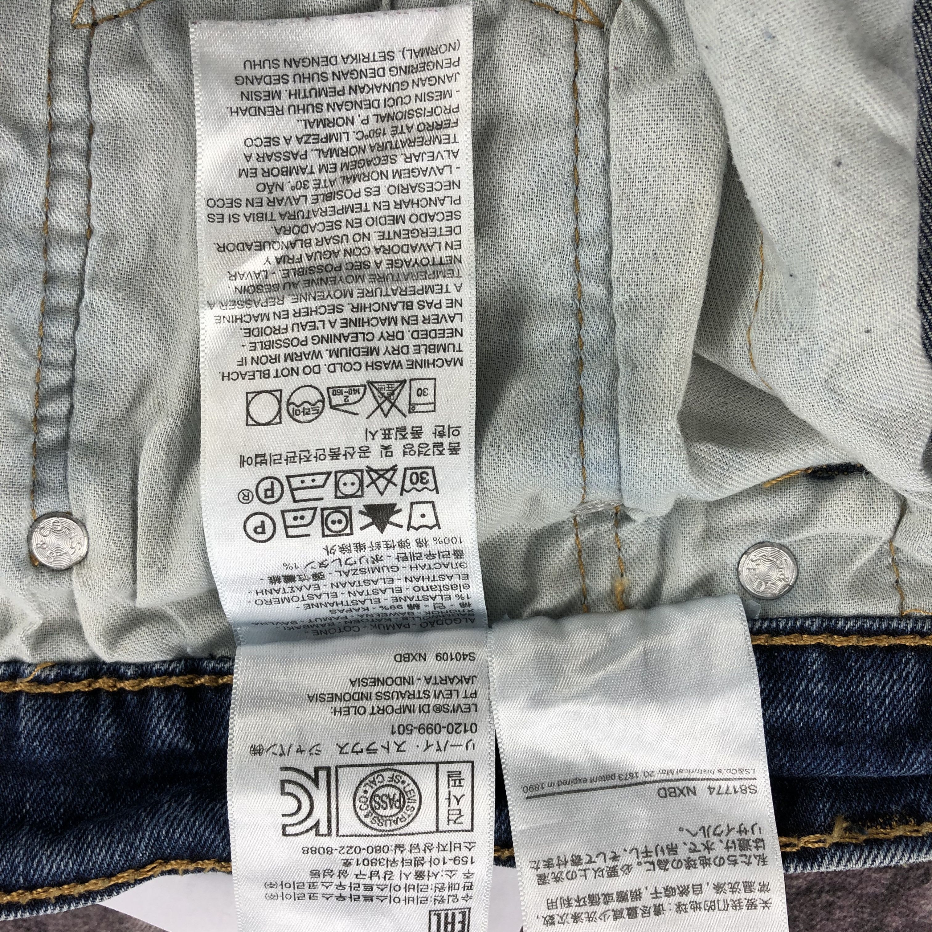 Levi's × Vintage Vintage Blue Wash Levis 527 Flare Jeans-JM2953 Size US 33 - 11 Thumbnail