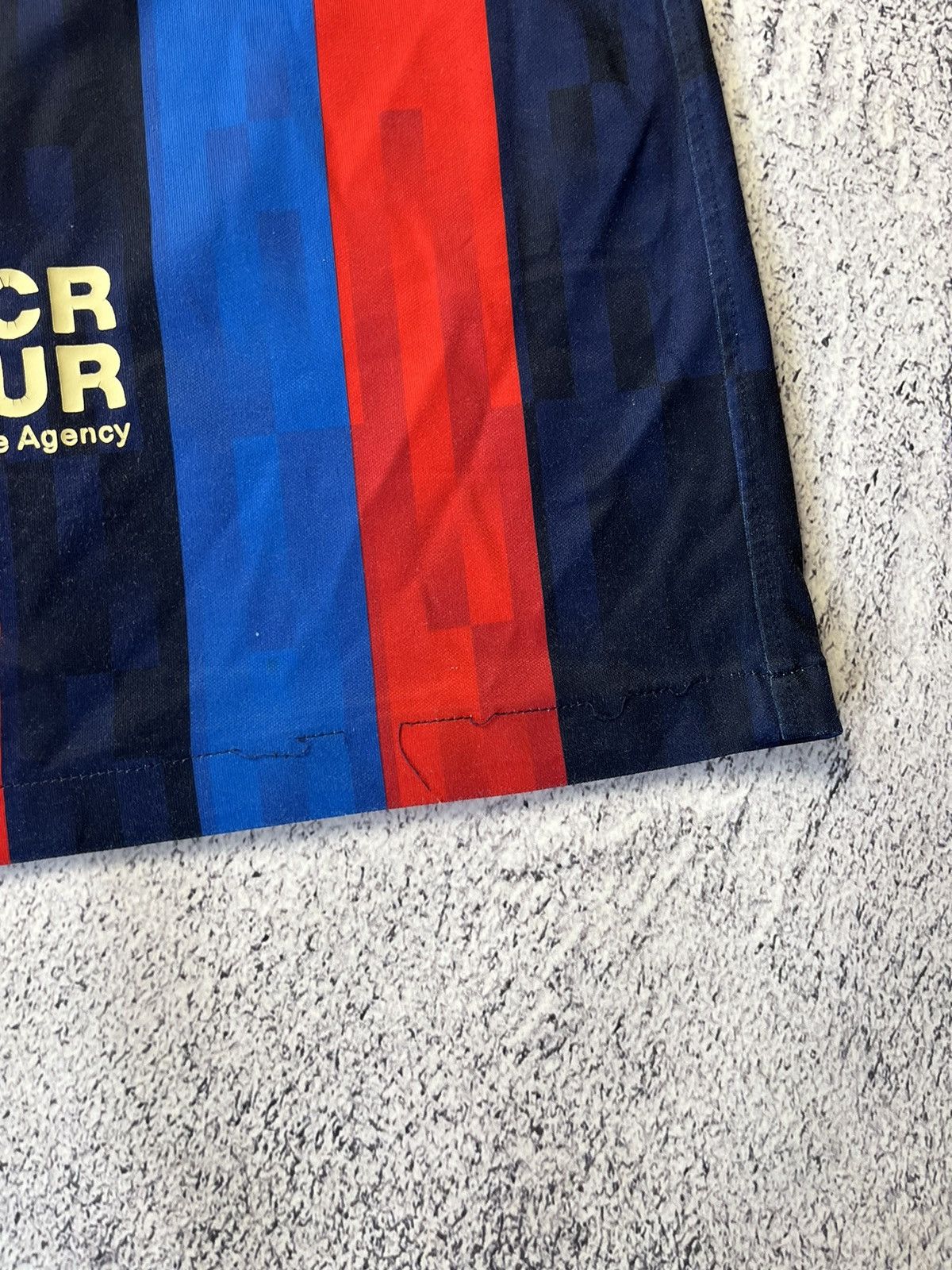 Vintage Nike Barcelona 2022/23 Home Soccer Football Jersey Men’s Size US S / EU 44-46 / 1 - 25 Thumbnail