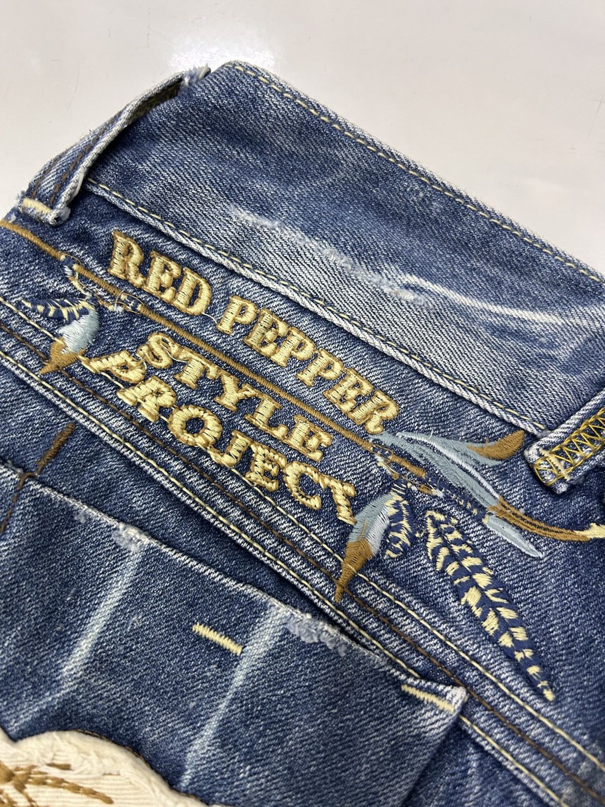 Japanese Brand × Vintage Red Pepper Y2K Wide-Leg Flare Distressed Jeans Embroidered Size US 30 / EU 46 - 10 Thumbnail