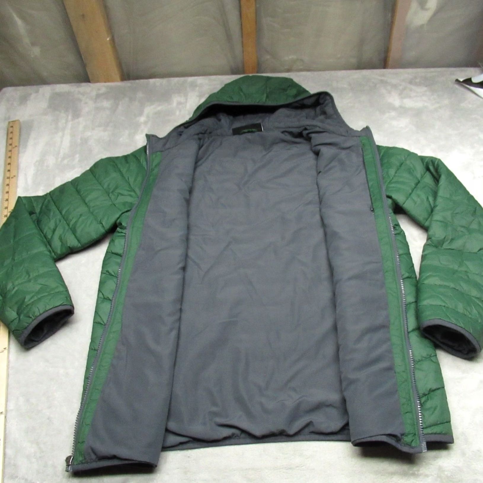 Under Armour Under Armour Jacket Mens Medium Green Team Issue Hooded Insulated Puffer CU Rams Size US M / EU 48-50 / 2 - 3 Thumbnail