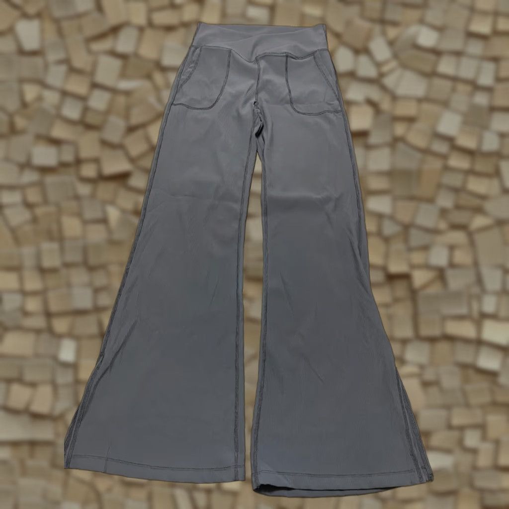 Vintage RM Pants Womens Size 1XL Gray Pull On Flared Yoga Pants Casual Sweatpants Machine Washable 32in Inseam Womens (1X) Size 40" / US 18 - 1 Thumbnail
