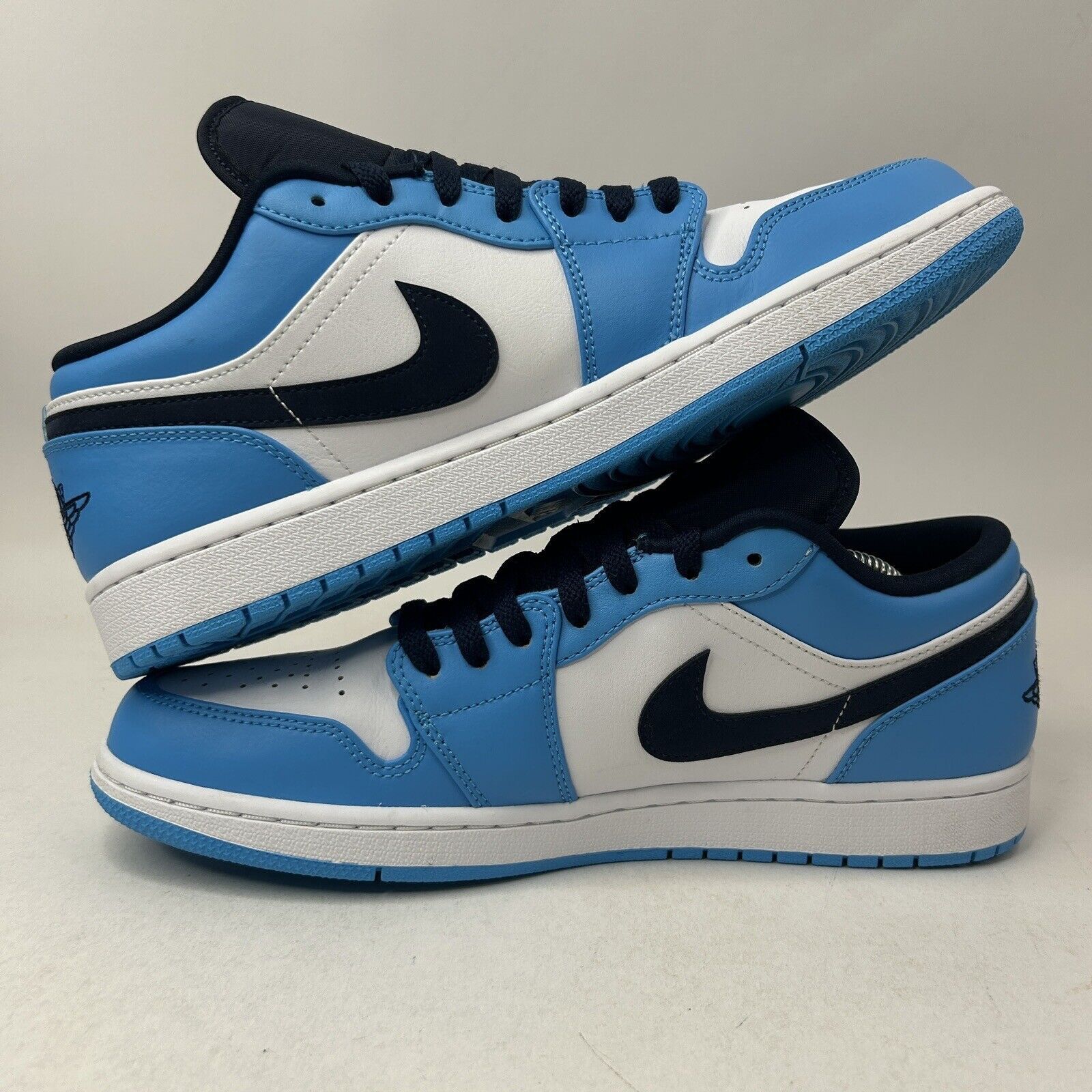 Nike Nike Jordan 1 Low Retro “UNC Powder Blue Obsidian” 2023 Size US 10.5 / EU 43-44 - 3 Thumbnail