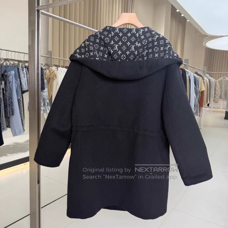 Louis Vuitton Louis Vuitton Black print full waist hooded wool coat Size XS / US 0-2 / IT 36-38 - 2 Thumbnail