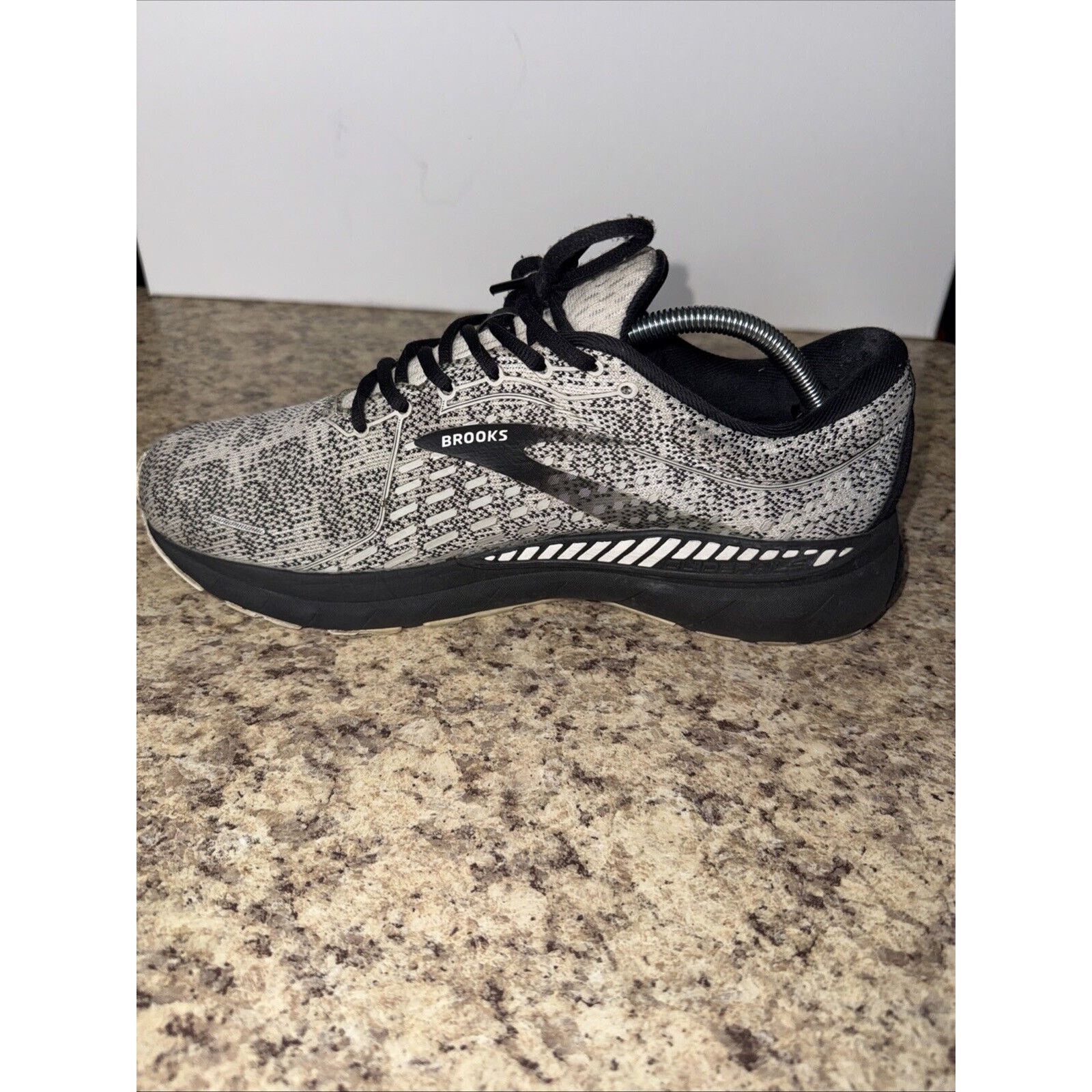 Brooks Brooks Women’s Adrenaline GTS 21 Running Shoes Size 10 Size US 11.5 / EU 44-45 - 8 Thumbnail