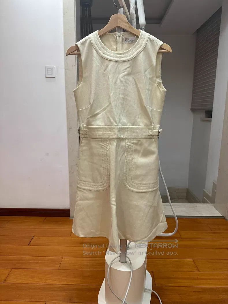 Valentino Valentino Off-white dress Size S / US 4 / IT 40 - 1 Thumbnail