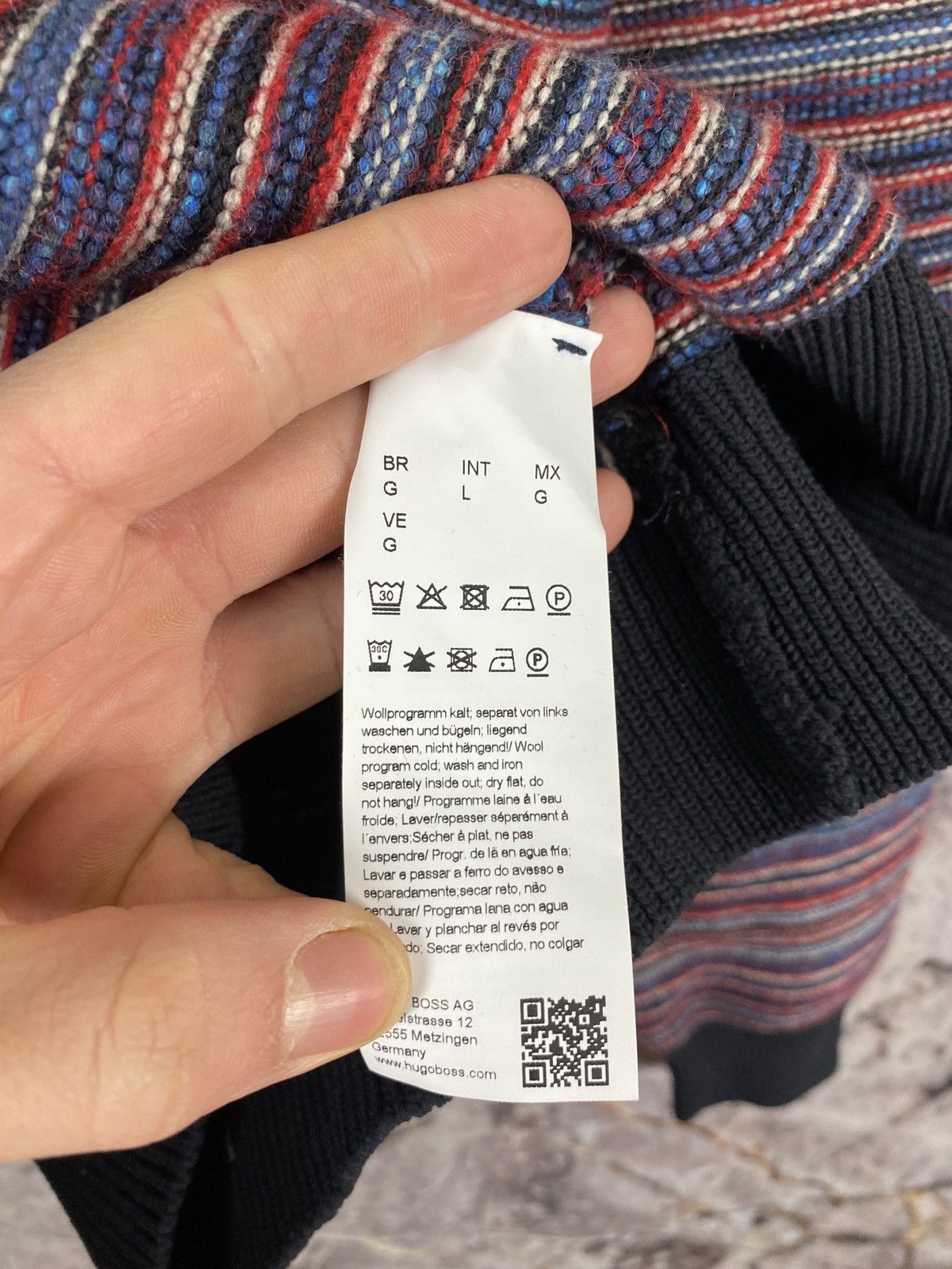Hugo Boss Men’s Hugo Boss Sweatshirt Multicolor Striped Size L Size US L / EU 52-54 / 3 - 6 Thumbnail