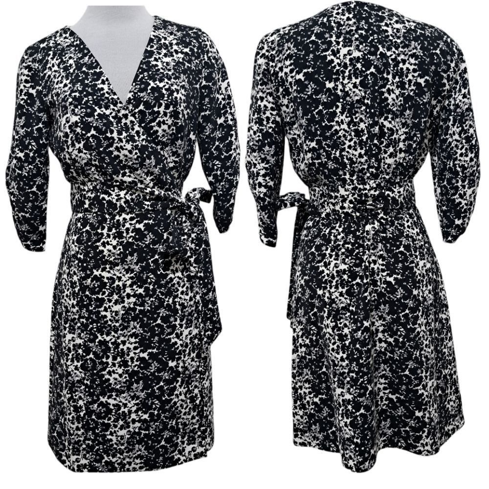Club Monaco Club Monaco Casual Floral Wrap Dress Black/White Knee Length Size M / US 6-8 / IT 42-44 - 3 Thumbnail