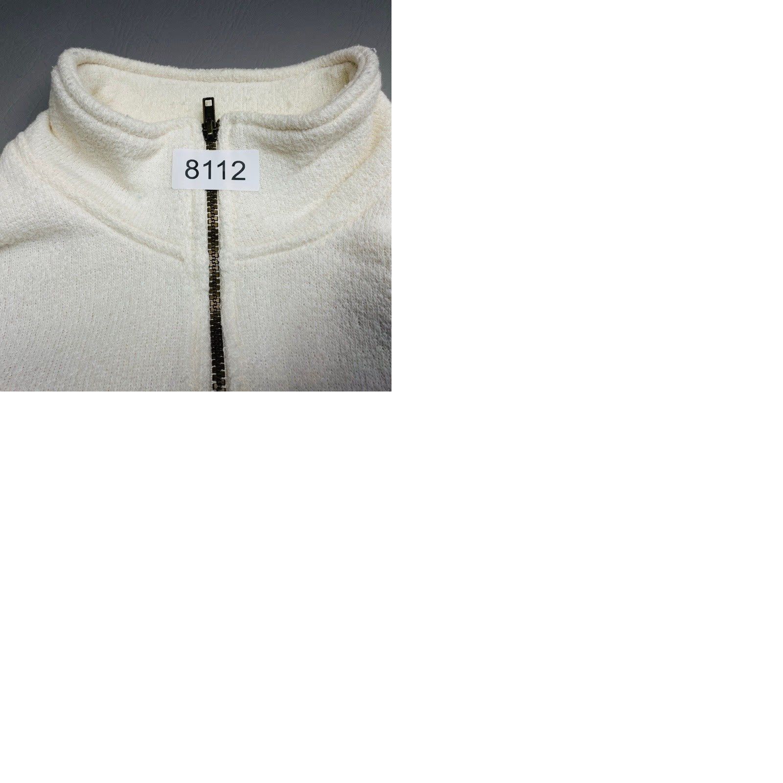 Disney VINTAGE Disney Pullover Sweatshirt Logo Walt Disney World Epcot Mickey Mouse Cream Ivory Size L Men United States Size US L / EU 52-54 / 3 - 9 Thumbnail