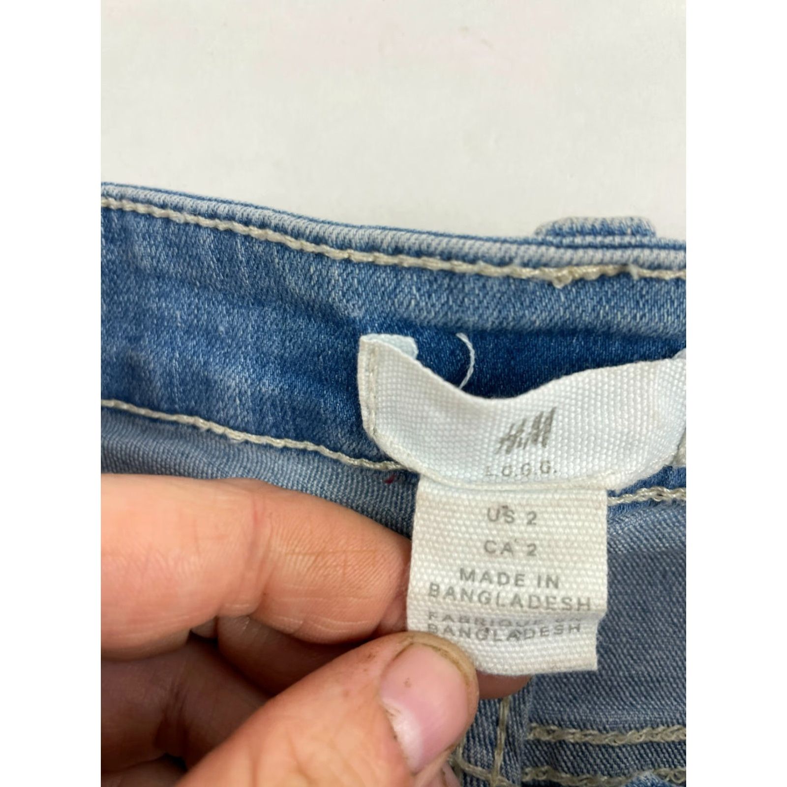 H&M H&M L.O.G.G. Jeans Women's Size 2 Long Blue Denim High Rise Medium Wash Slim-fit Size 26" / US 2 / IT 38 - 7 Thumbnail