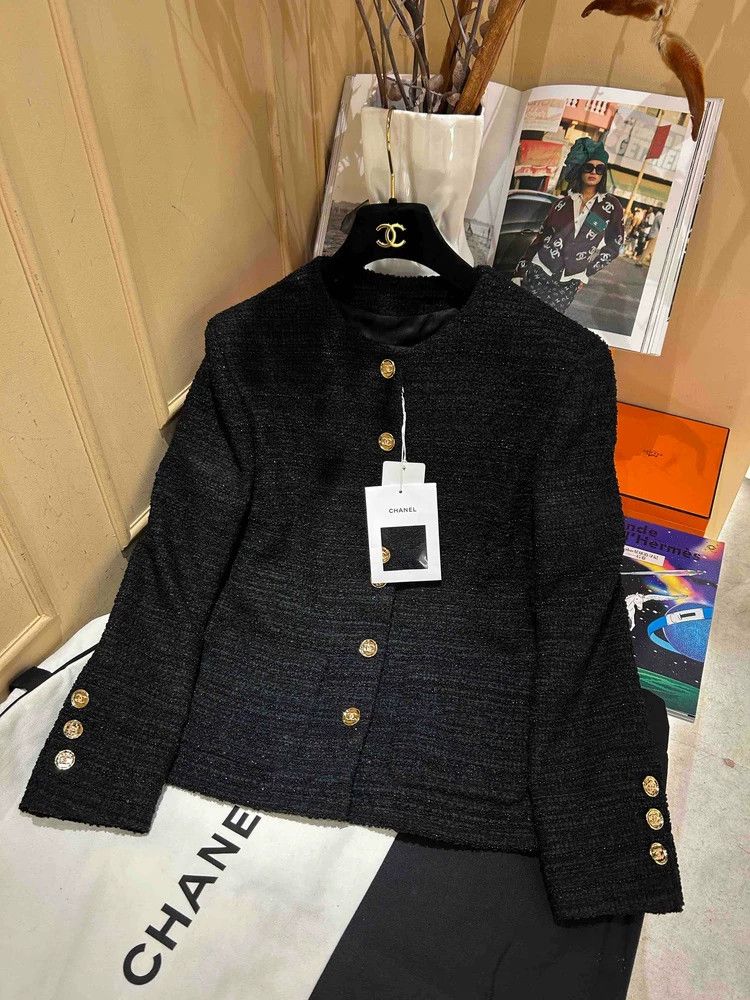 Chanel Chanel Dakar series black glitter two-pocket jacket Size S / US 4 / IT 40 - 1 Thumbnail