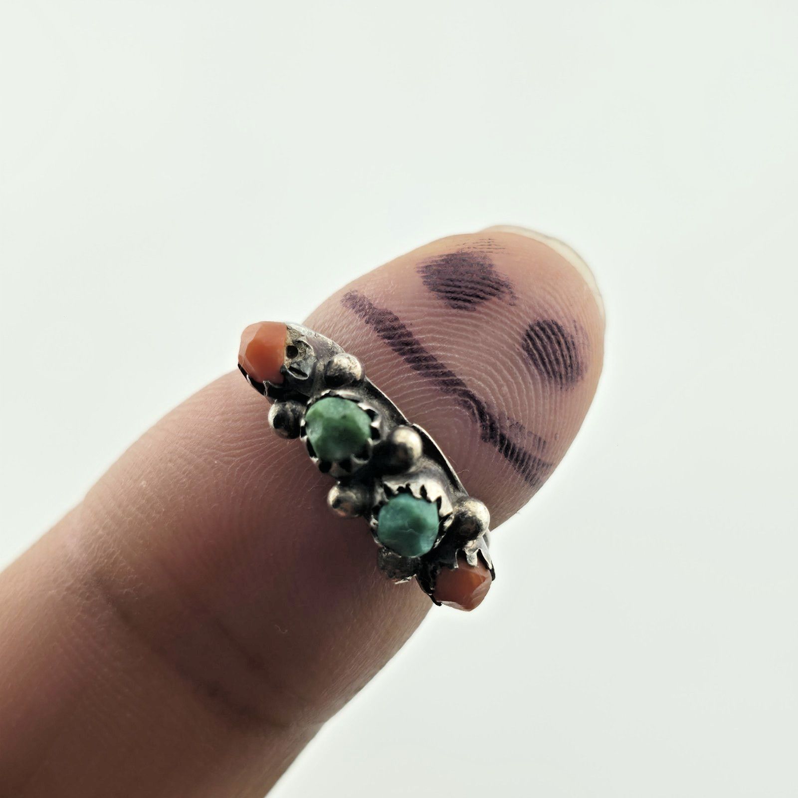 Other Sterling Silver Ring Green Coral turquoise Stone 5.5 Vintage Size ONE SIZE - 1 Thumbnail