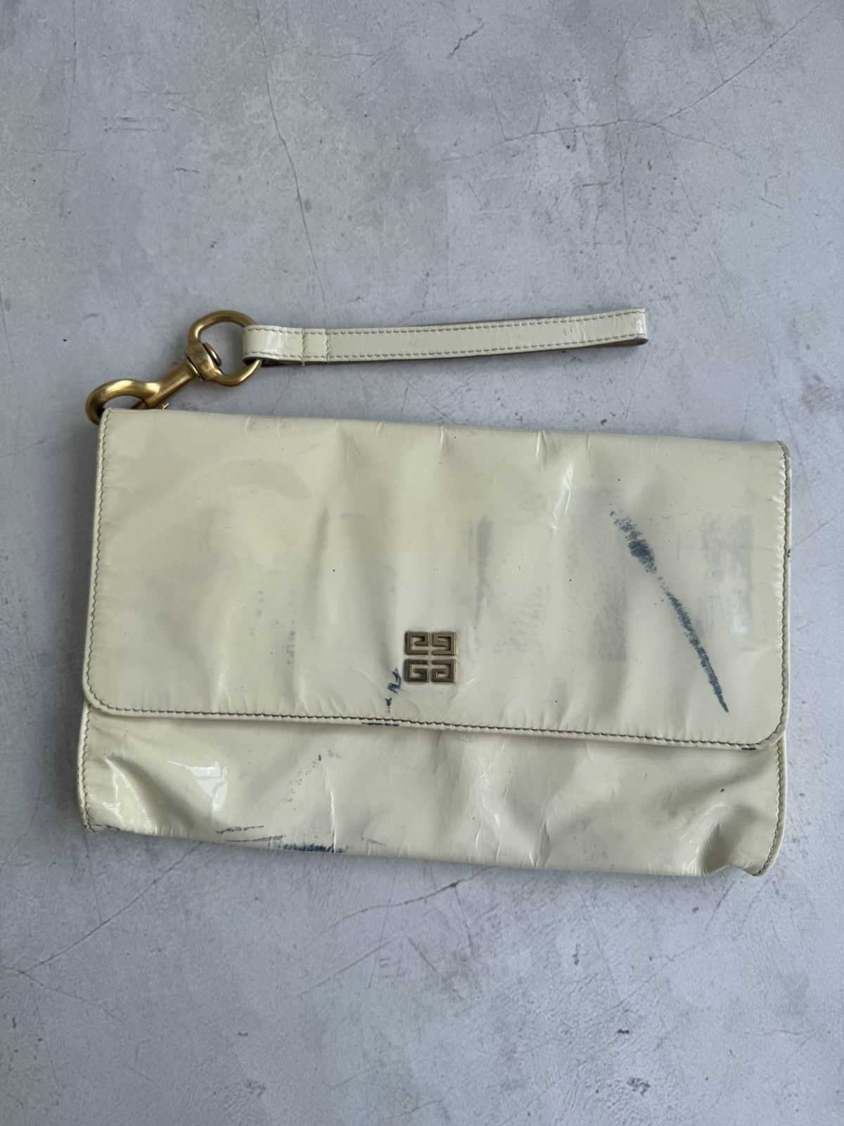 Givenchy Vintage Givenchy Clutch Bag Cream Patent Leather Logo Size ONE SIZE - 15 Thumbnail