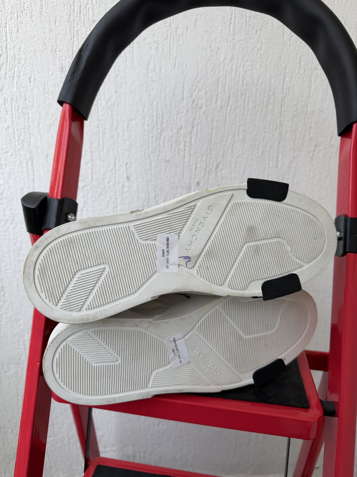 Givenchy Tyson sneakers by Riccardo tisci Size US 9 / EU 42 - 19 Thumbnail