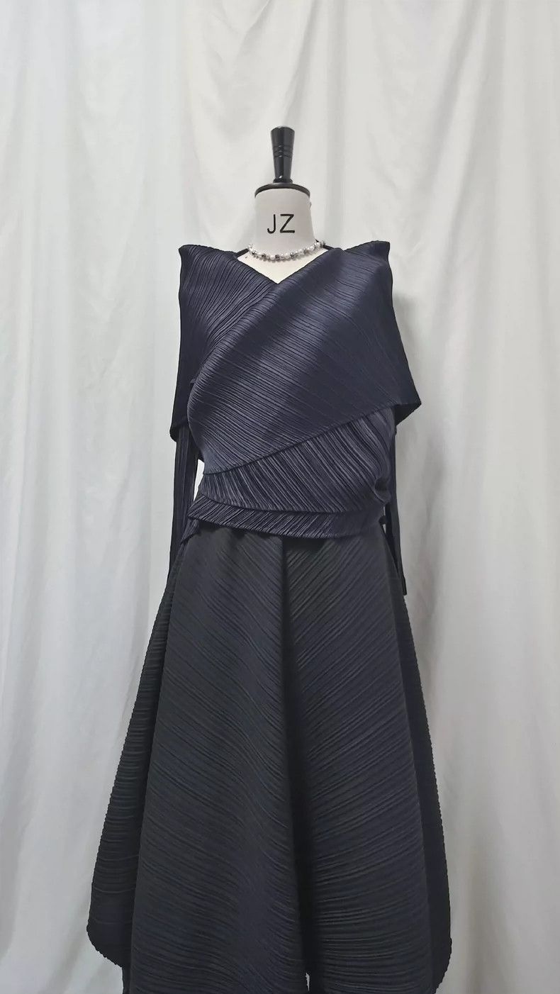 Issey Miyake Issey Miyake size:one size Deep purple vintage glory grand Size XS / US 0-2 / IT 36-38 - 3 Thumbnail