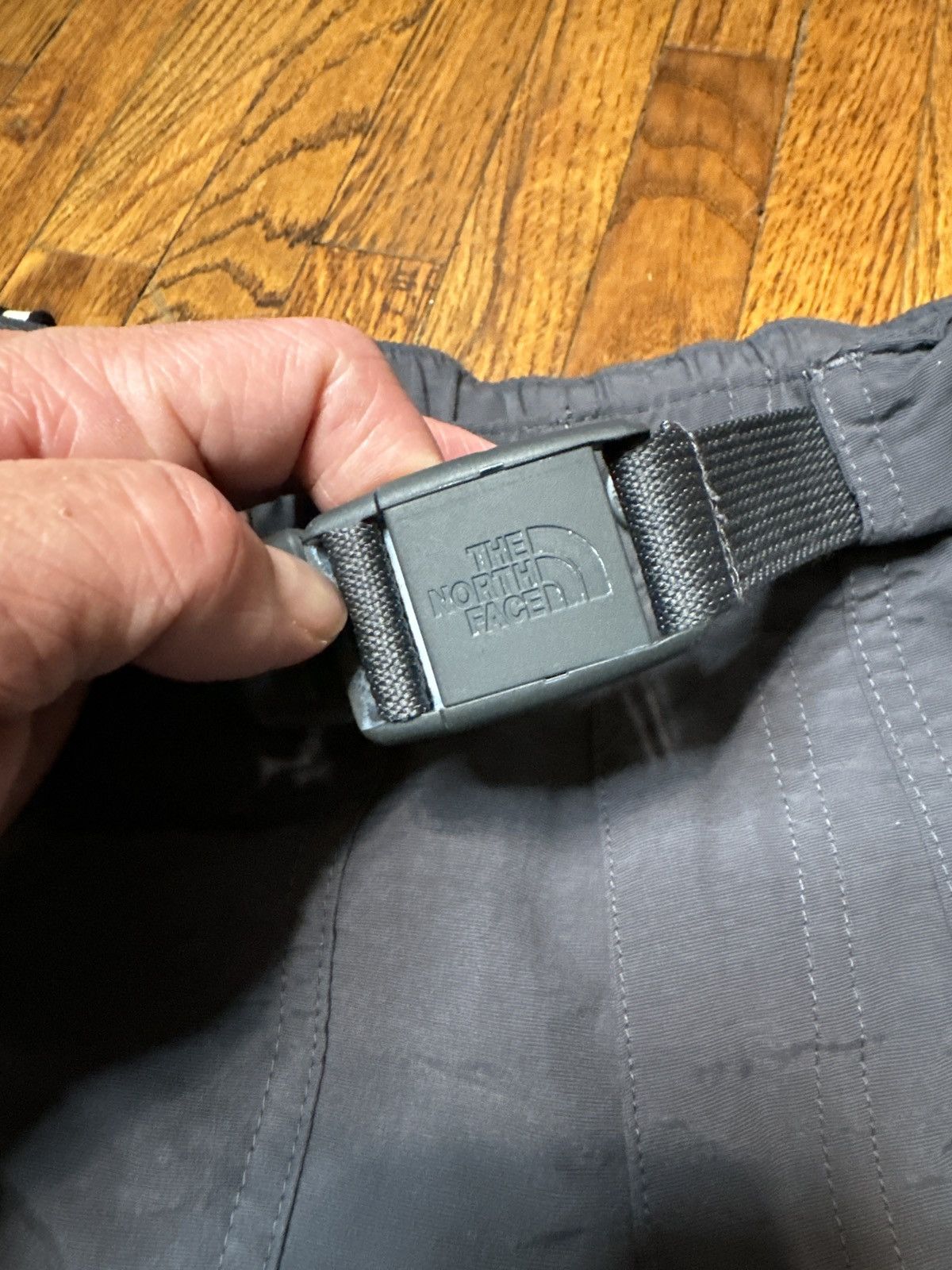 The North Face North Face Belted Convertible Nylon Pants Short Court Size US 33 - 6 Thumbnail