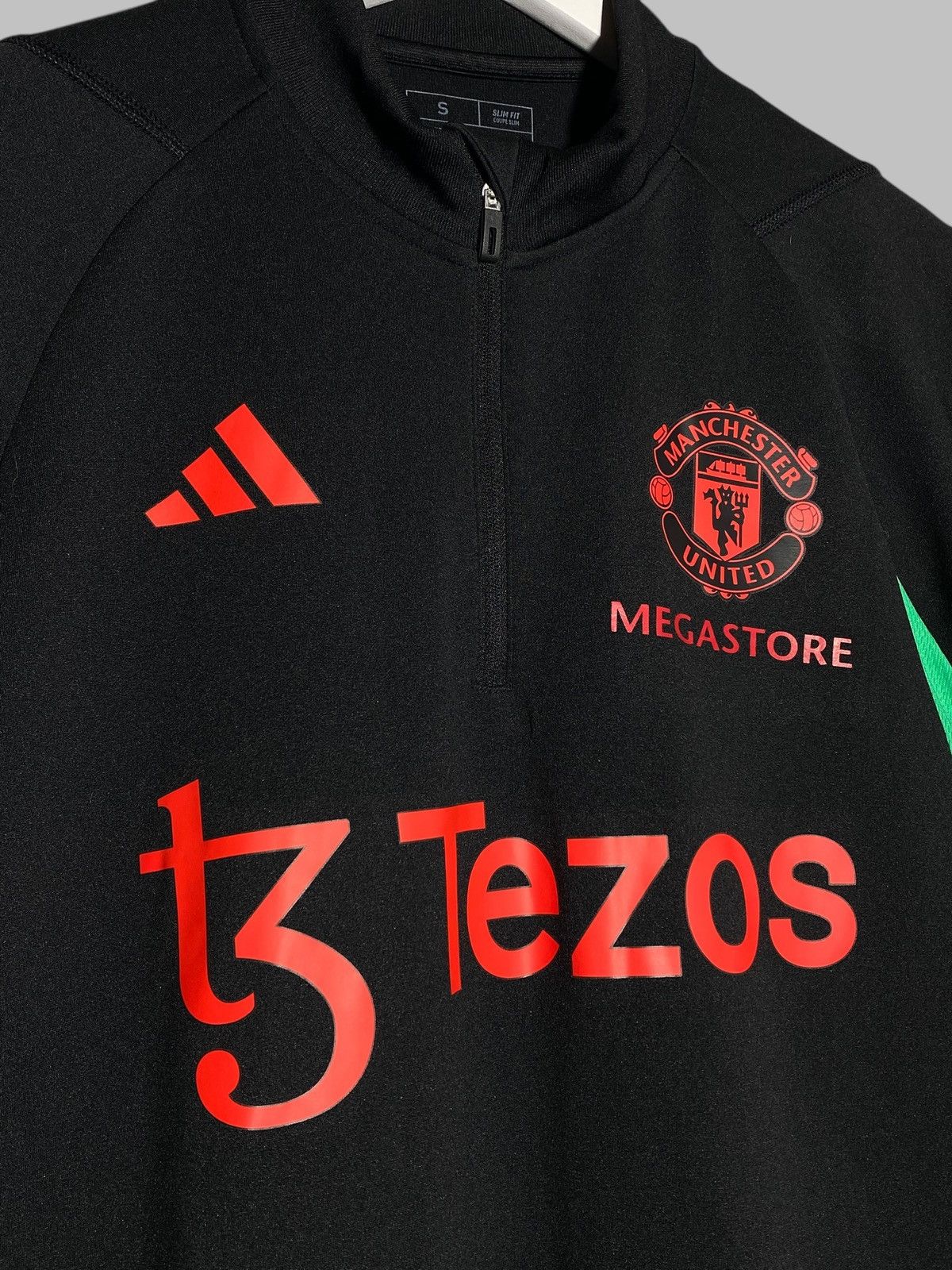 Other 🔥 MANCHESTER UNITED ADIDAS MEGASTORE TEZOS TECH TOP 🔴⚫ Size US S / EU 44-46 / 1 - 4 Thumbnail