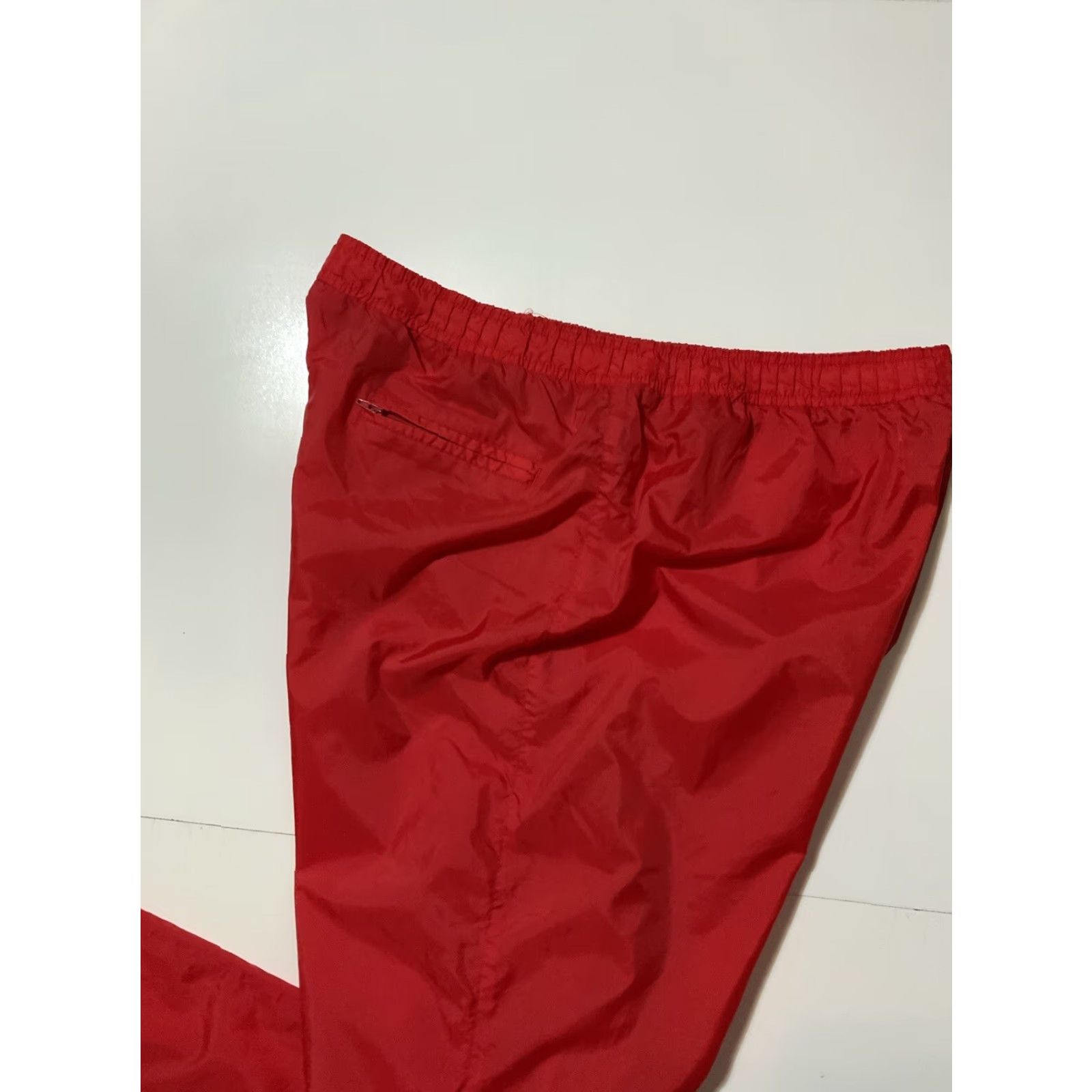 Golden Bear VINTAGE Golden Bear Men Track Pants XL Red Nylon Packable Windbreaker 90s Sportswear Activewear Size US 36 / EU 52 - 6 Thumbnail